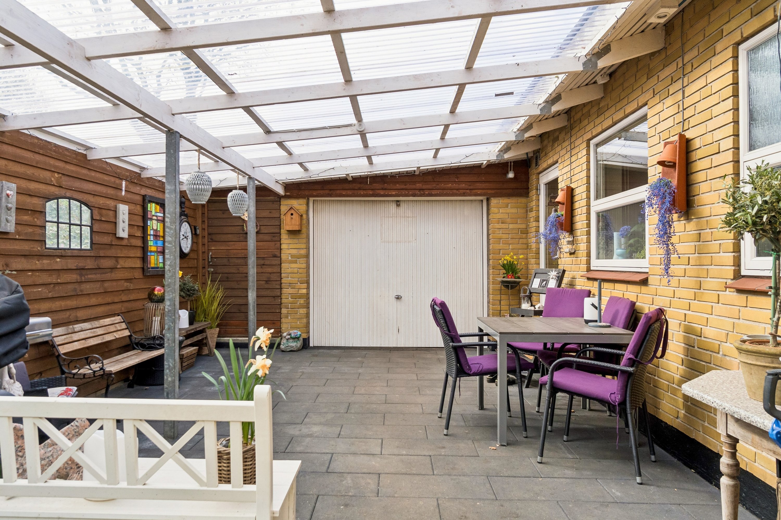 Fremhævet terrasse billede i fuldskærmstilstand. Billede af Fyrre Alle 5, 6040 Egtved