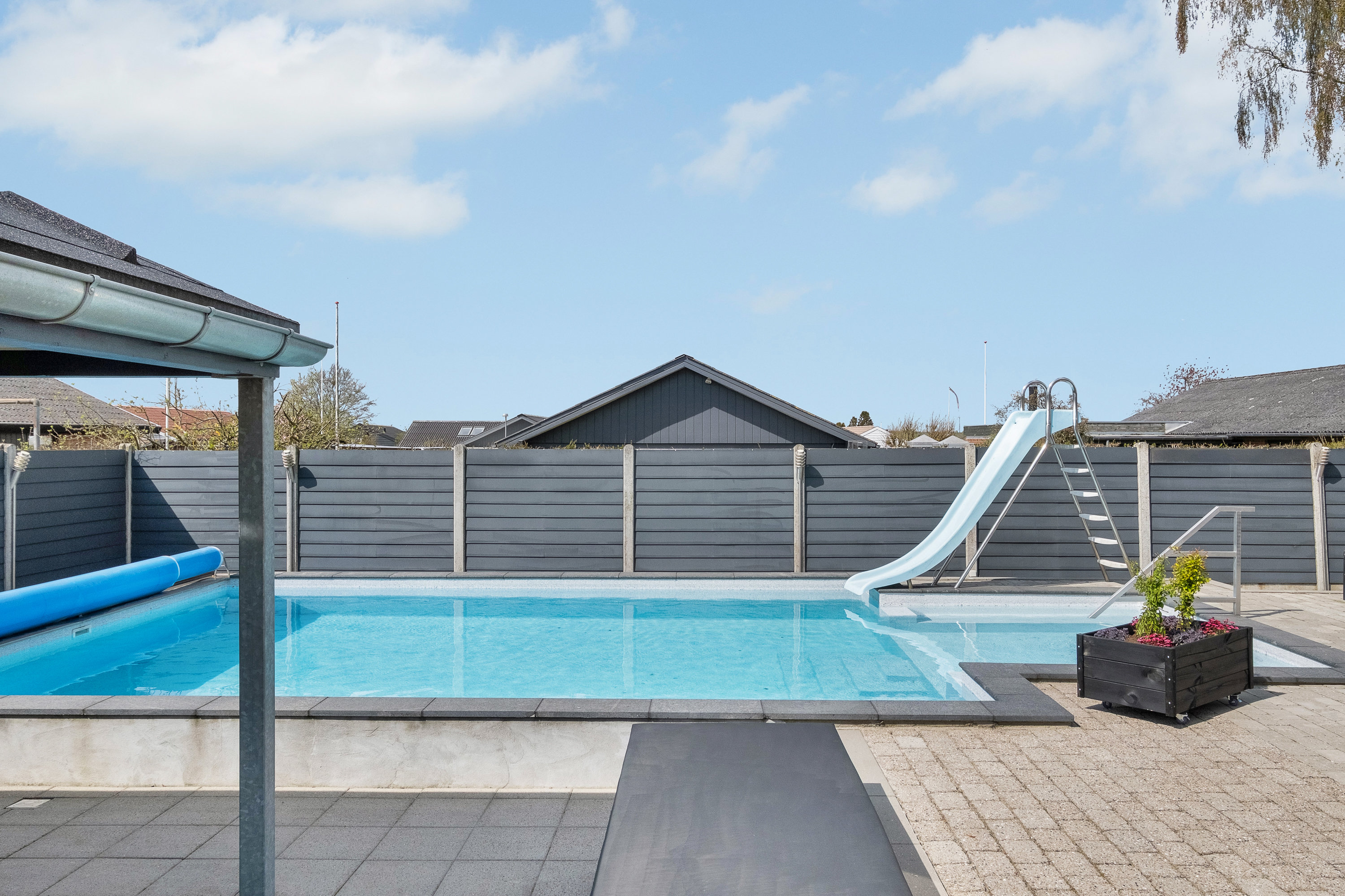 Fremhævet swimmingpool billede i fuldskærmstilstand. Billede af Trojavej 14, Hårup, 8530 Hjortshøj
