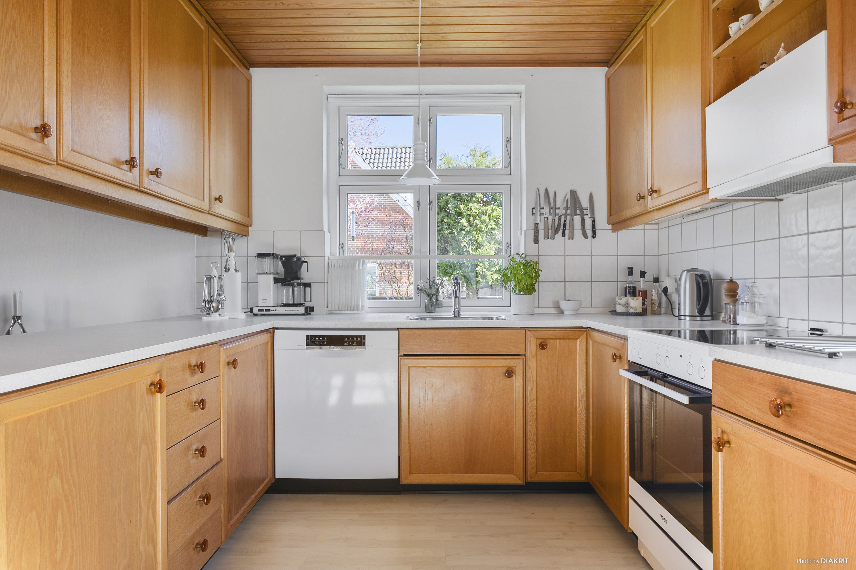 Fremhævet køkken billede i fuldskærmstilstand. Billede af Højskolevej 1, 4600 Køge