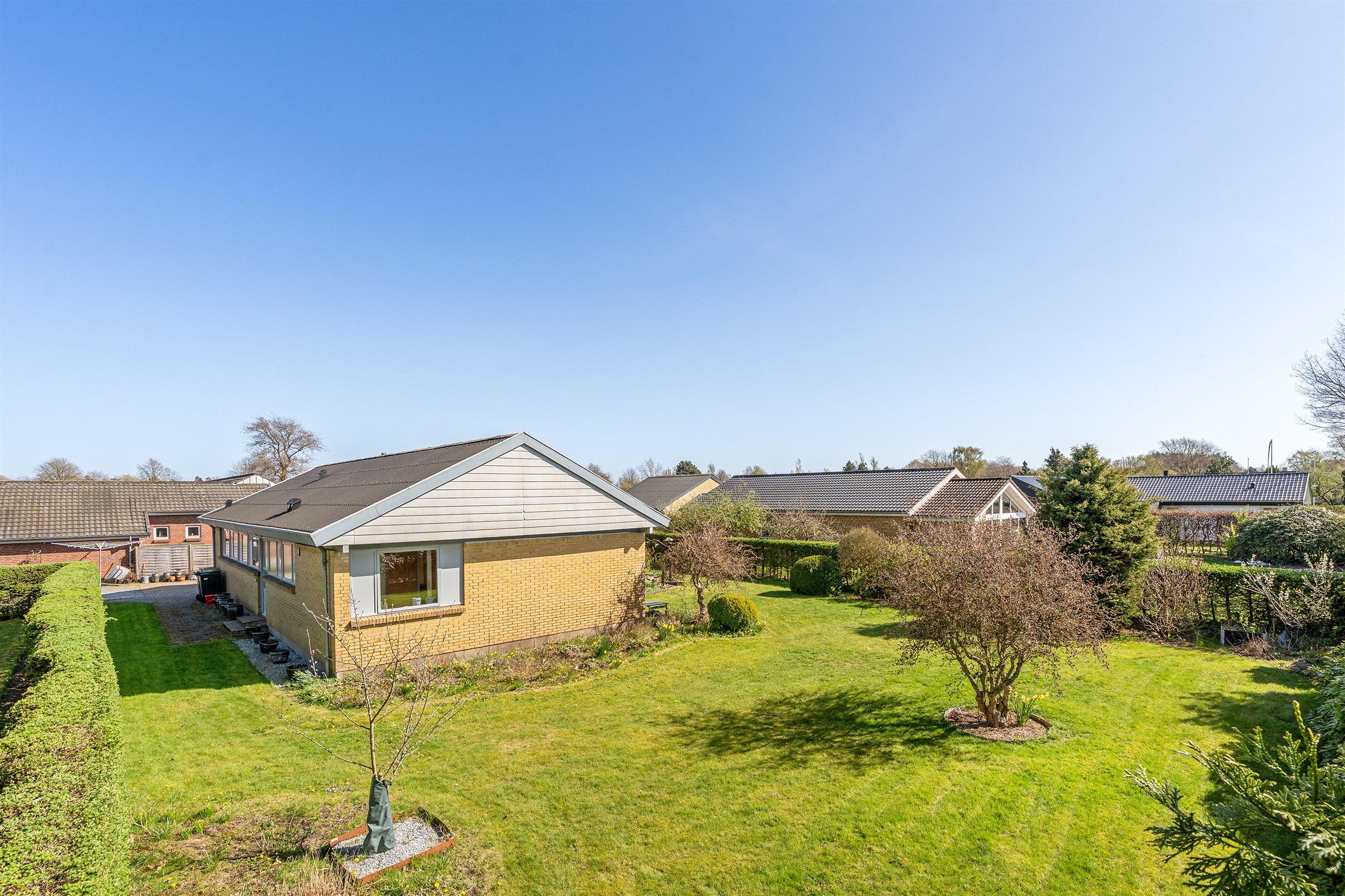 Fremhævet ejendommen billede i fuldskærmstilstand. Billede af Egevænget 213, 7190 Billund