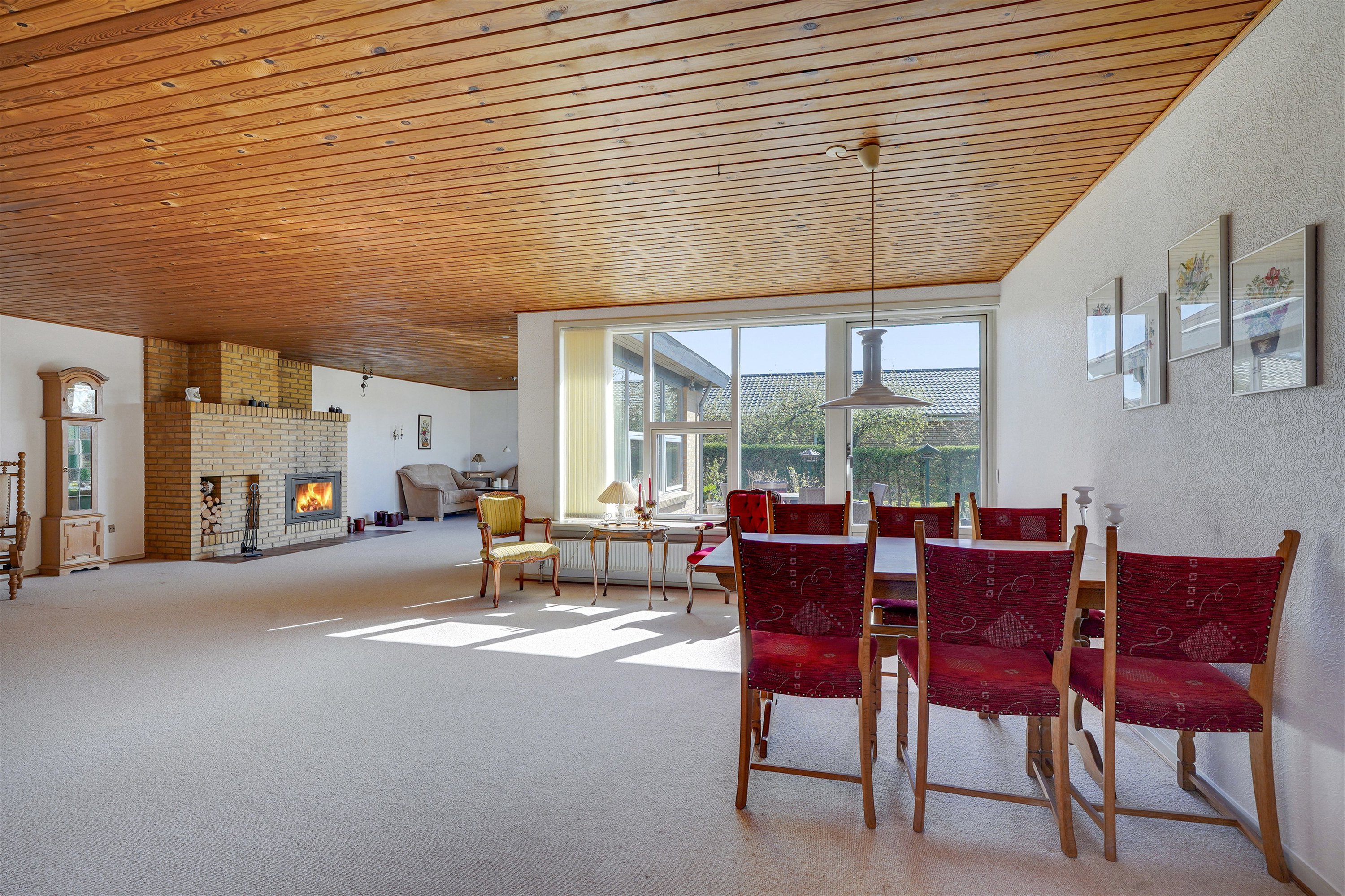 Fremhævet stue billede i fuldskærmstilstand. Billede af Egevænget 213, 7190 Billund