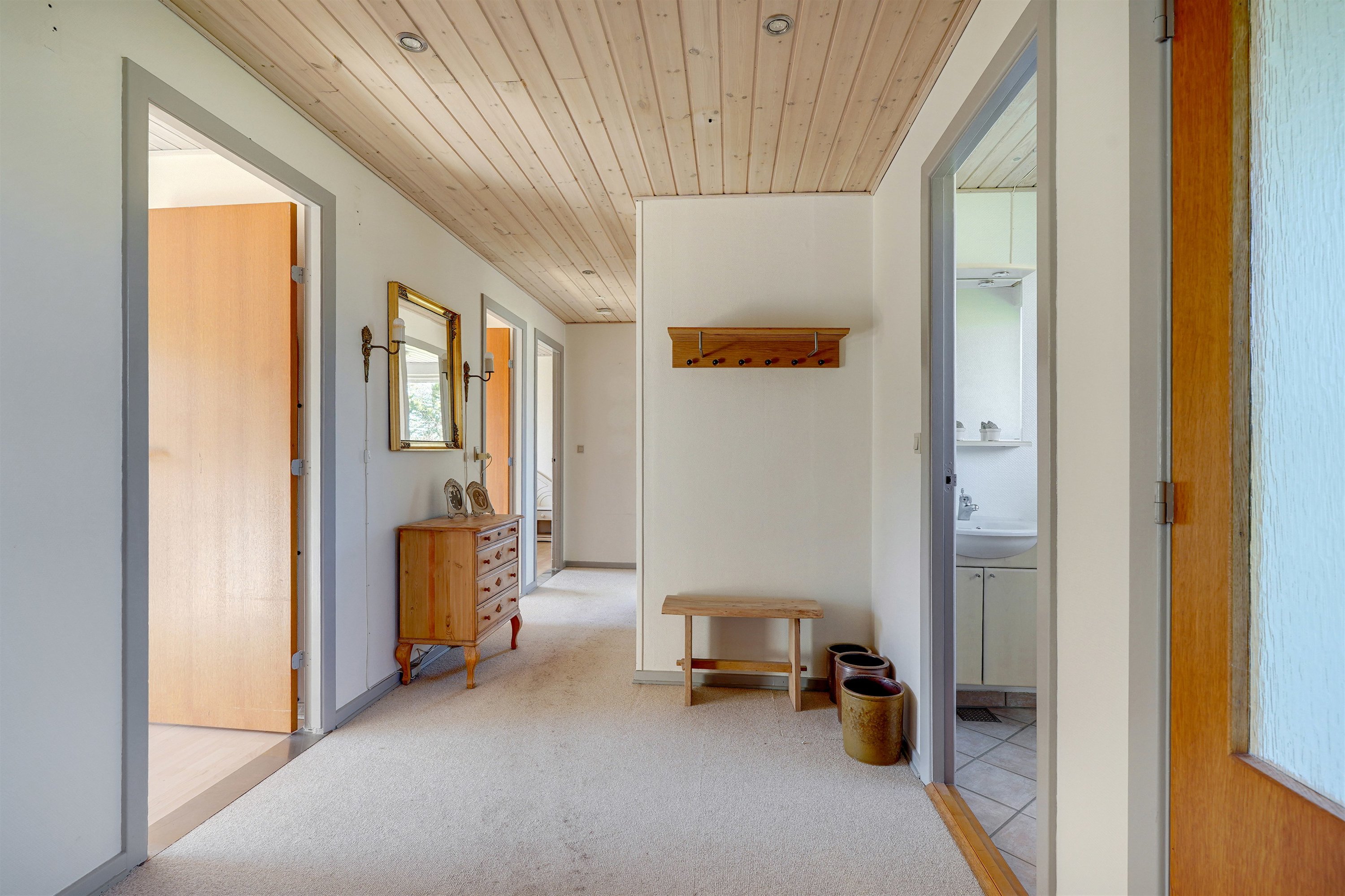 Fremhævet gang billede i fuldskærmstilstand. Billede af Egevænget 213, 7190 Billund