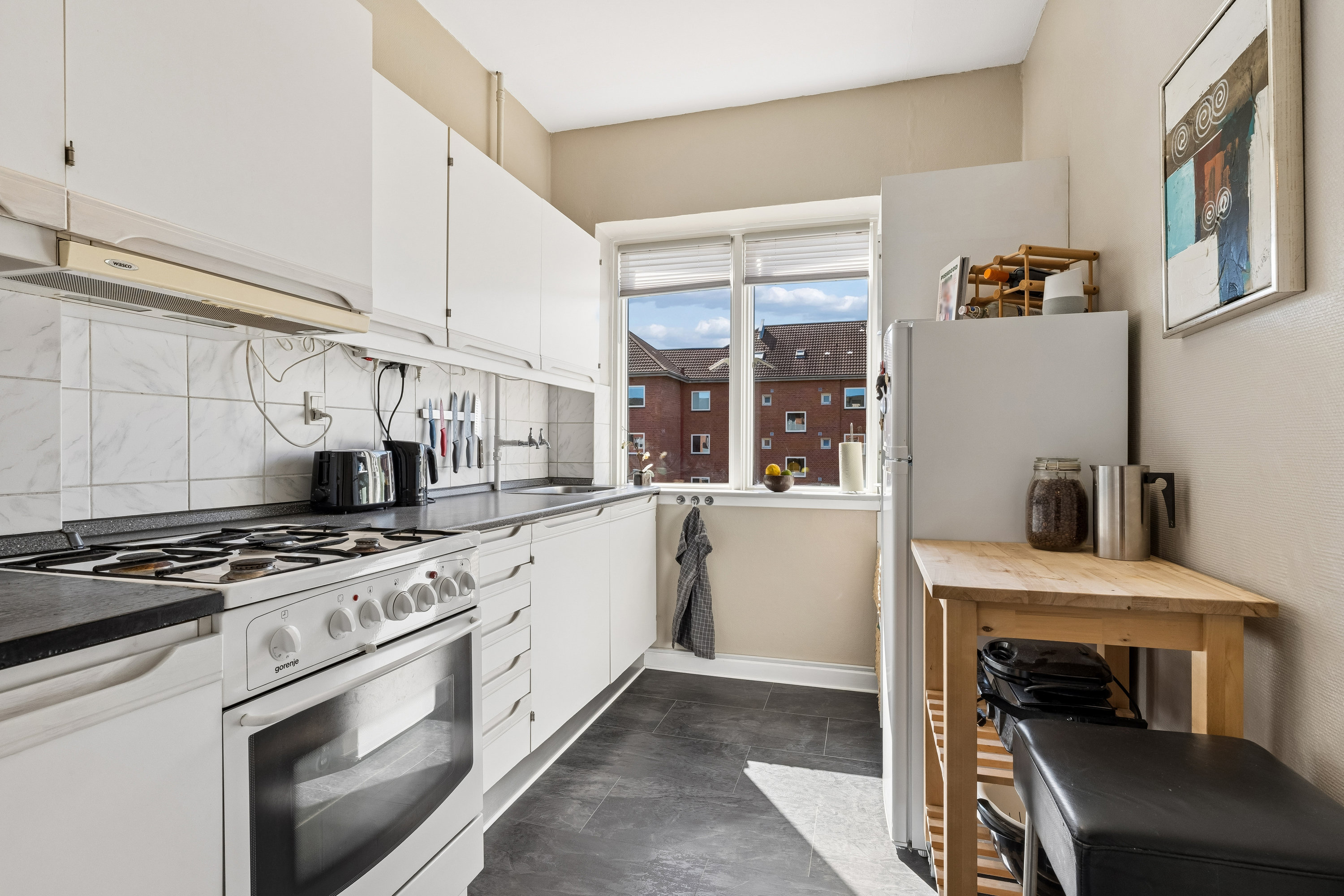 Miniaturebillede 1: køkken. Billede af Samsøgade 12, 3. th., 9000 Aalborg