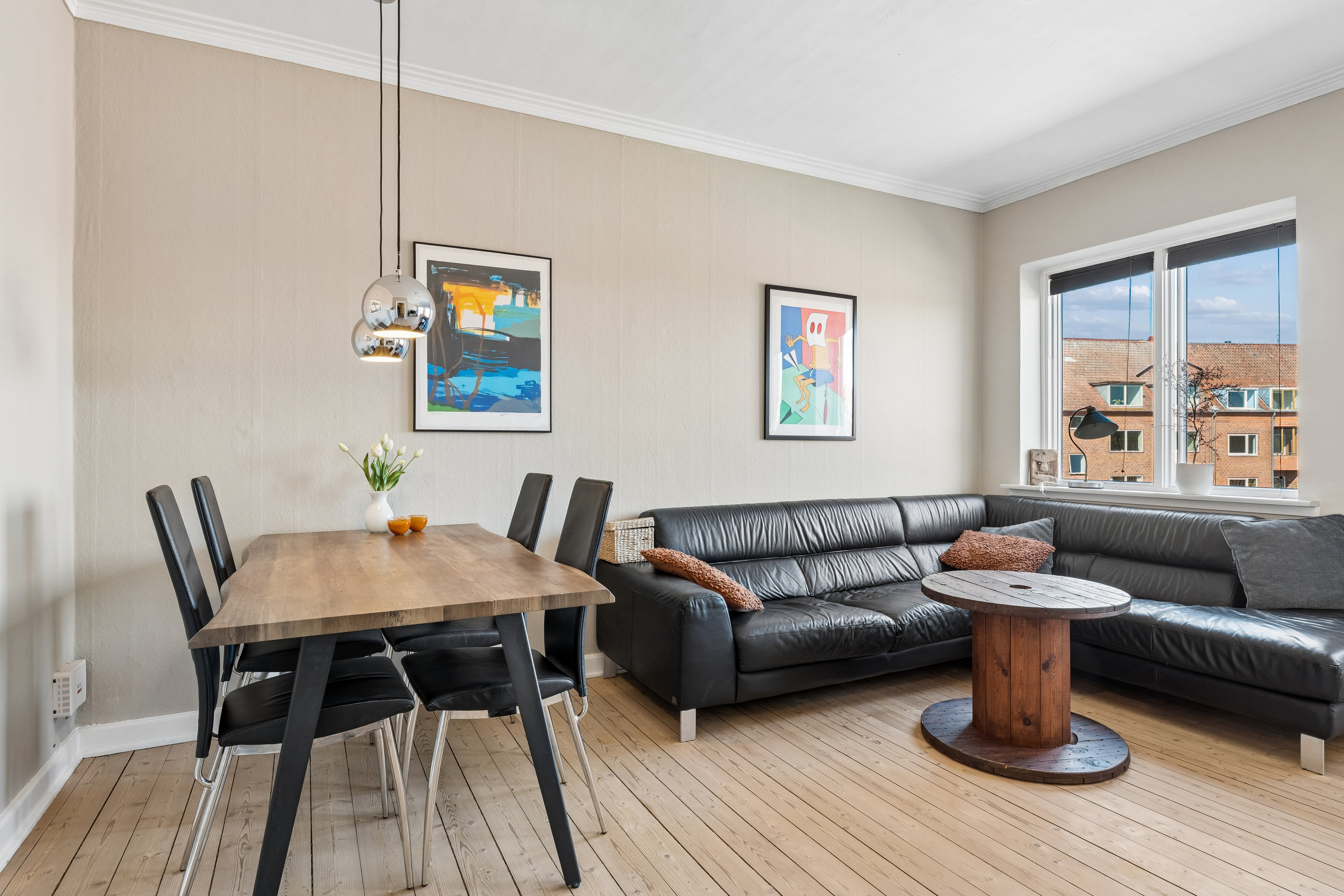 Fremhævet stue billede i fuldskærmstilstand. Billede af Samsøgade 12, 3. th., 9000 Aalborg