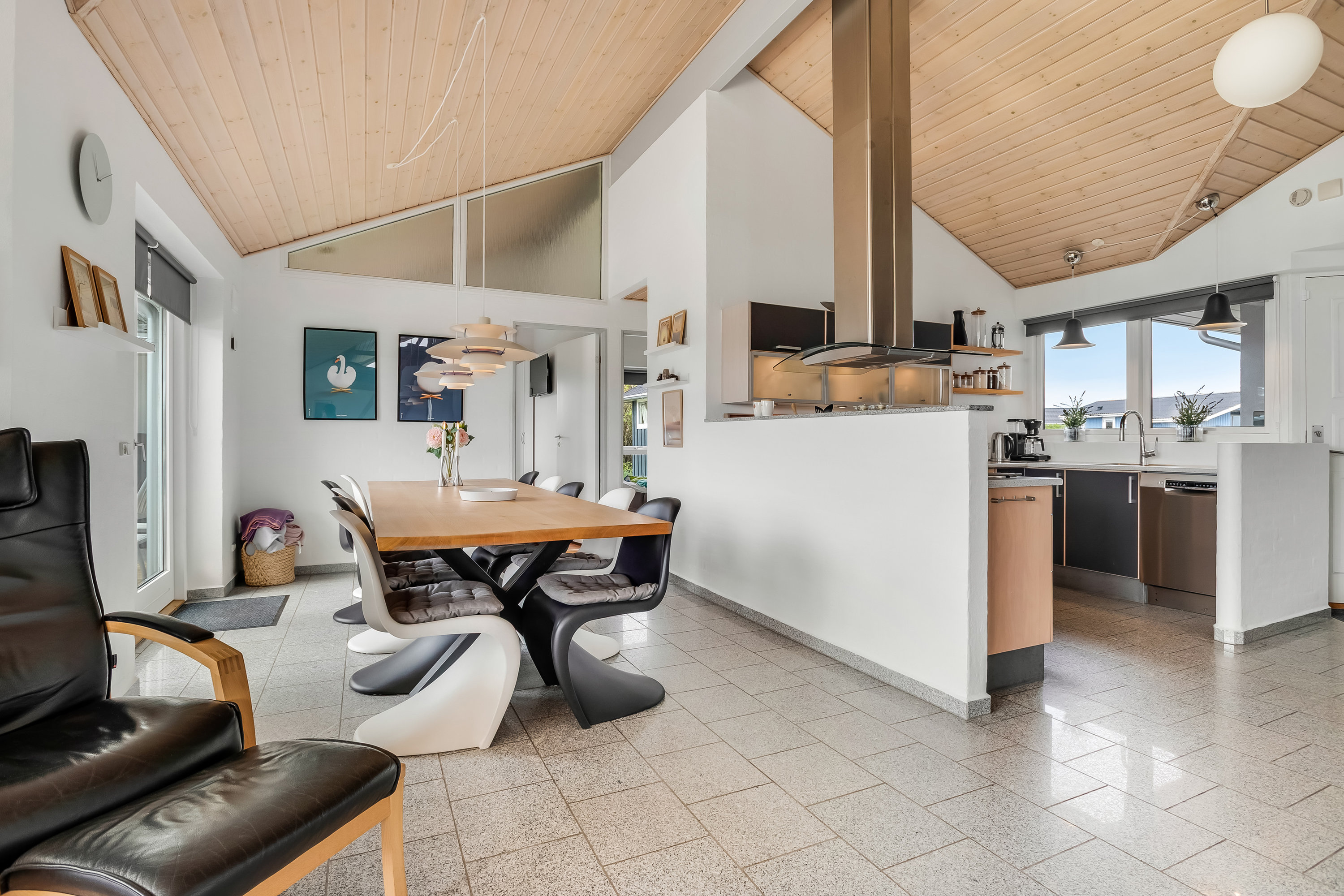 Fremhævet andet billede i fuldskærmstilstand. Billede af Laust Diges Vej 11, Haurvig, 6960 Hvide Sande