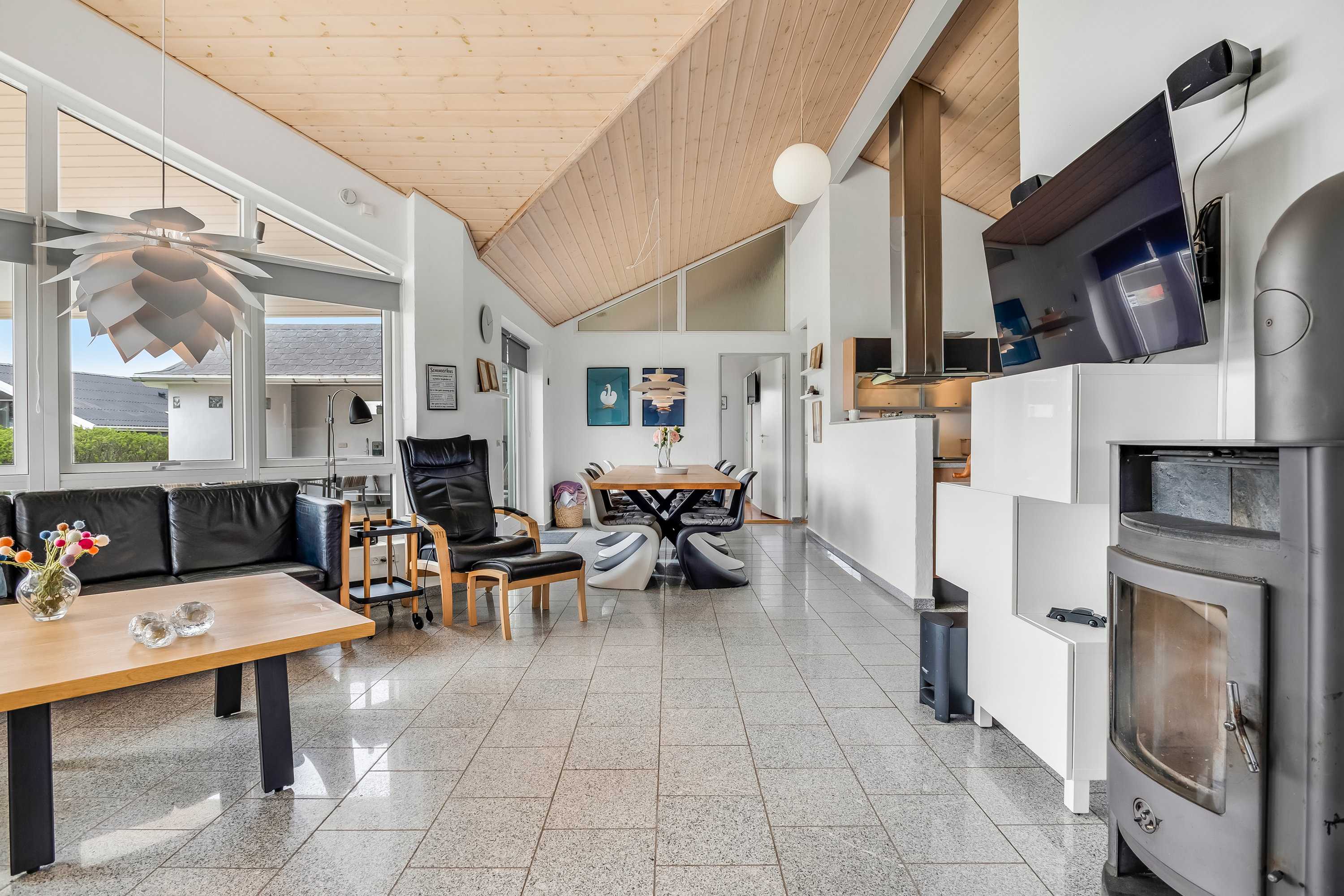 Fremhævet andet billede i fuldskærmstilstand. Billede af Laust Diges Vej 11, Haurvig, 6960 Hvide Sande