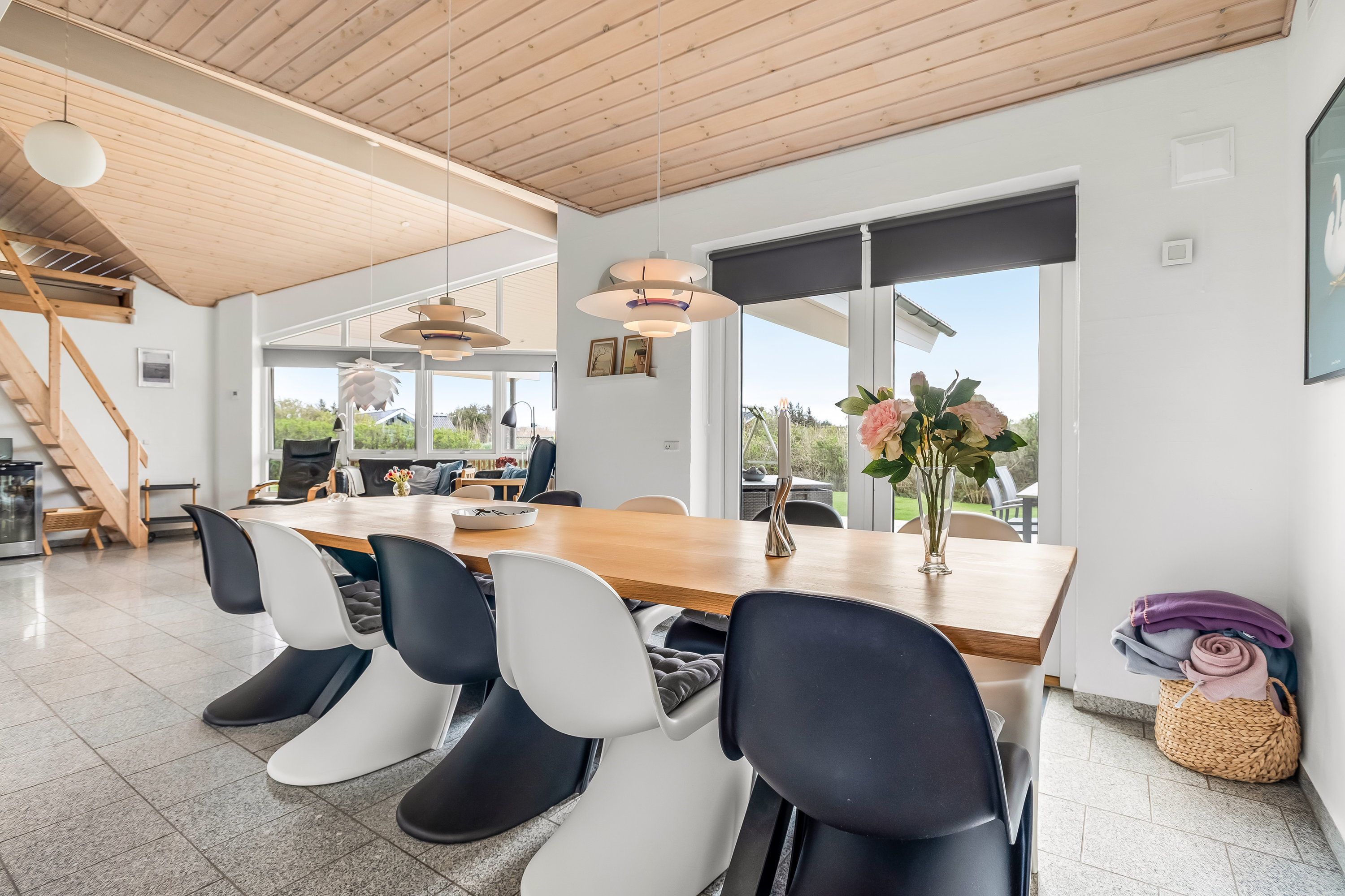 Fremhævet køkken alrum billede i fuldskærmstilstand. Billede af Laust Diges Vej 11, Haurvig, 6960 Hvide Sande