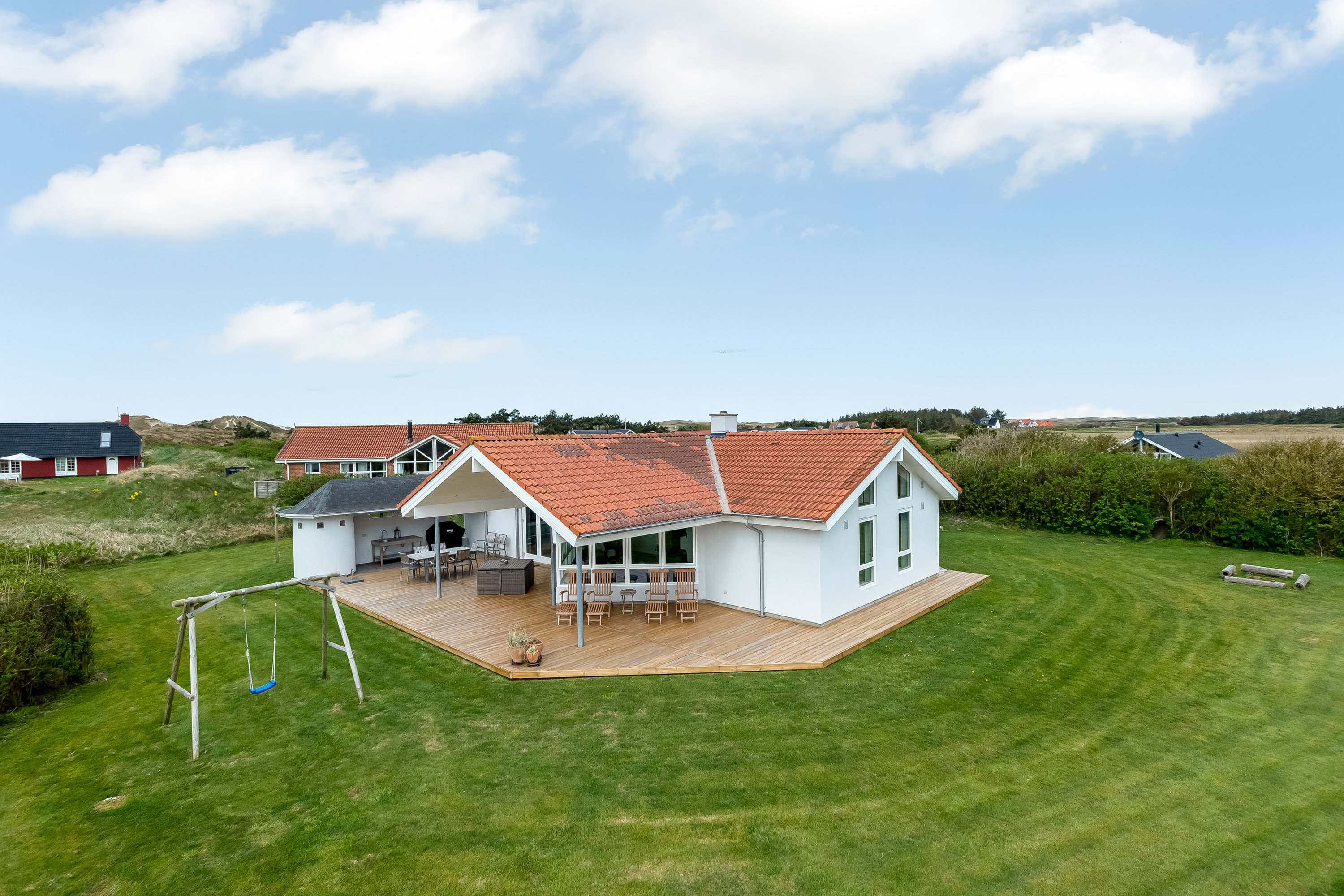 Fremhævet ejendommen billede i fuldskærmstilstand. Billede af Laust Diges Vej 11, Haurvig, 6960 Hvide Sande