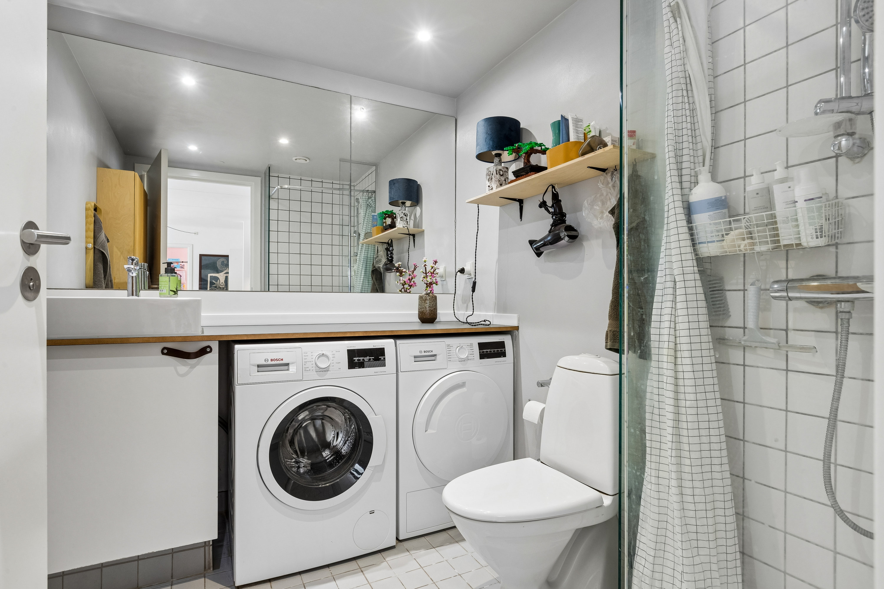 Fremhævet badeværelse billede i fuldskærmstilstand. Billede af Myggenæsgade 3, 3. 3., 2300 København S