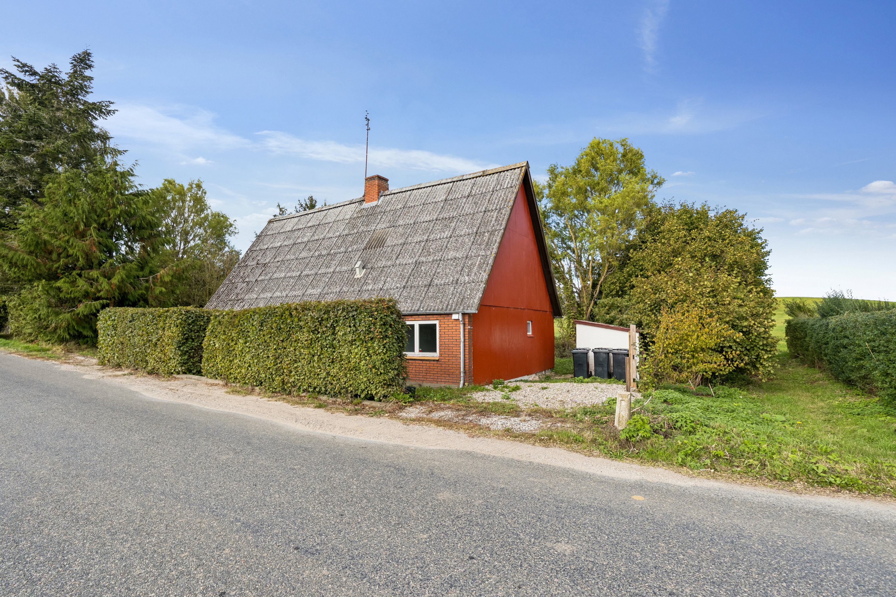 Fremhævet  billede i fuldskærmstilstand. Billede af Øksendrupvej 35, Mikkelenborg, 5871 Frørup