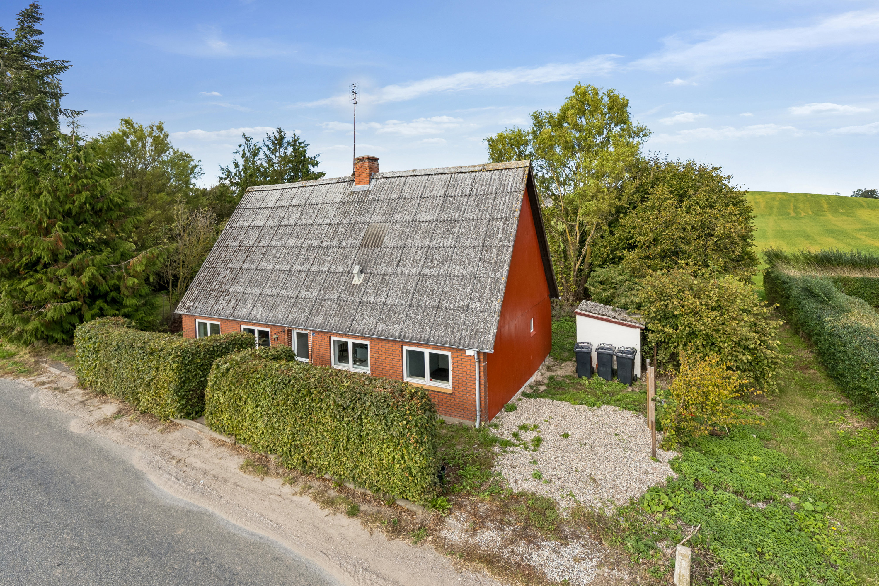 Miniaturebillede 1: . Billede af Øksendrupvej 35, Mikkelenborg, 5871 Frørup