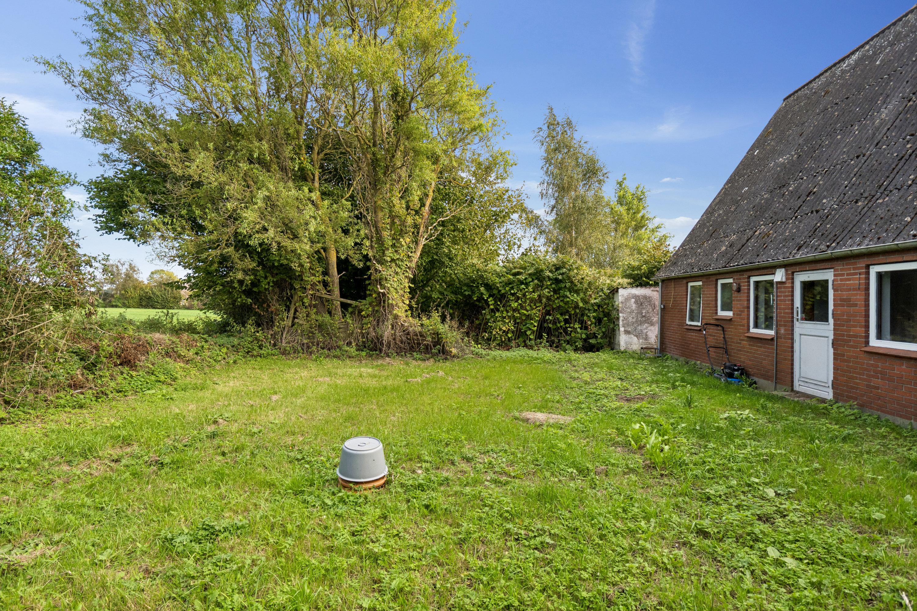 Fremhævet  billede i fuldskærmstilstand. Billede af Øksendrupvej 35, Mikkelenborg, 5871 Frørup