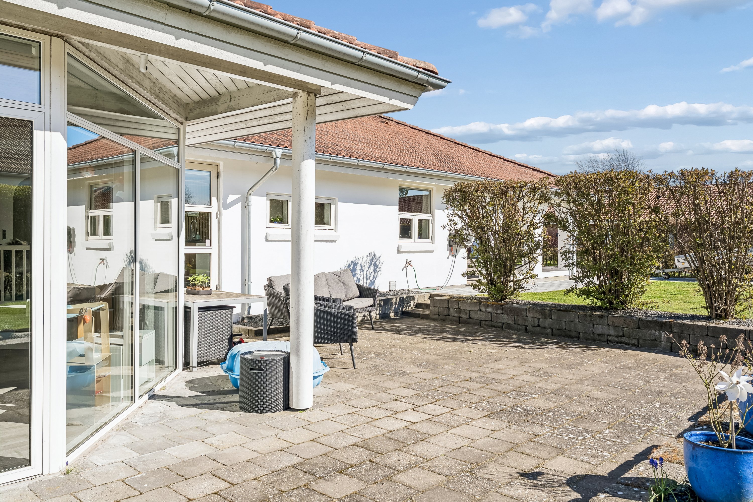 Fremhævet terrasse billede i fuldskærmstilstand. Billede af Årupparken 52, 8722 Hedensted