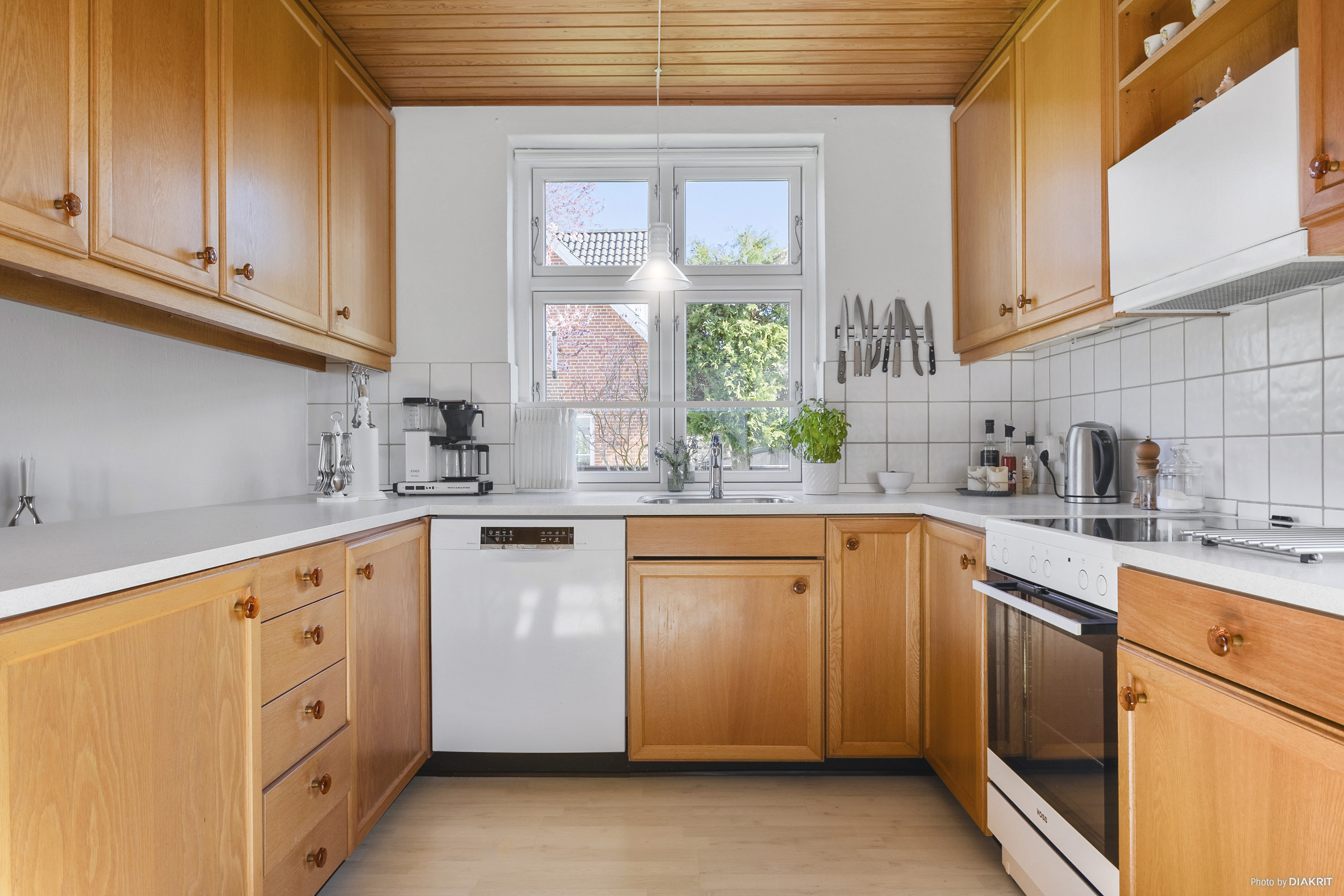 Fremhævet køkken billede i fuldskærmstilstand. Billede af Højskolevej 1, 4600 Køge