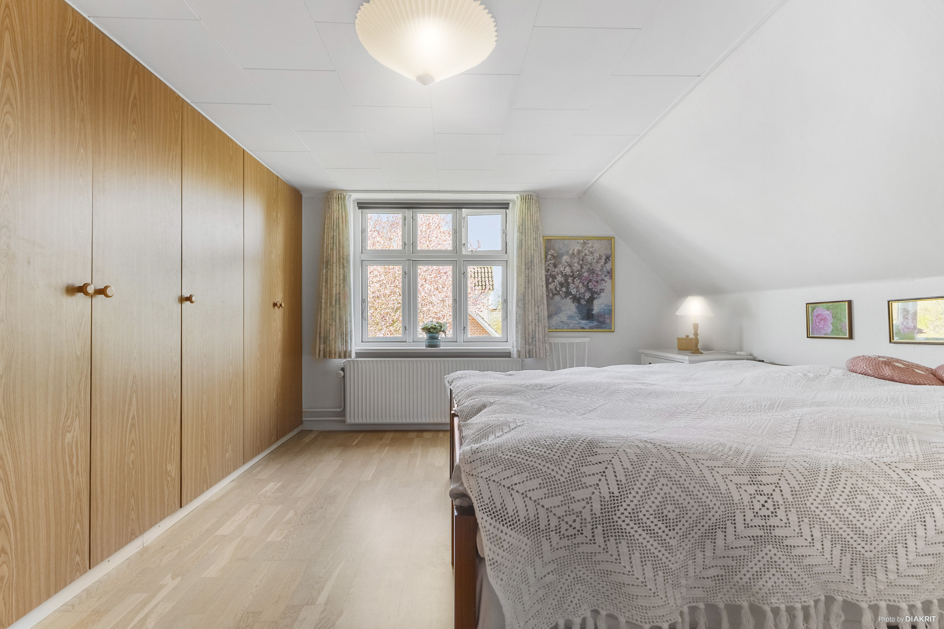 Fremhævet soveværelse billede i fuldskærmstilstand. Billede af Højskolevej 1, 4600 Køge