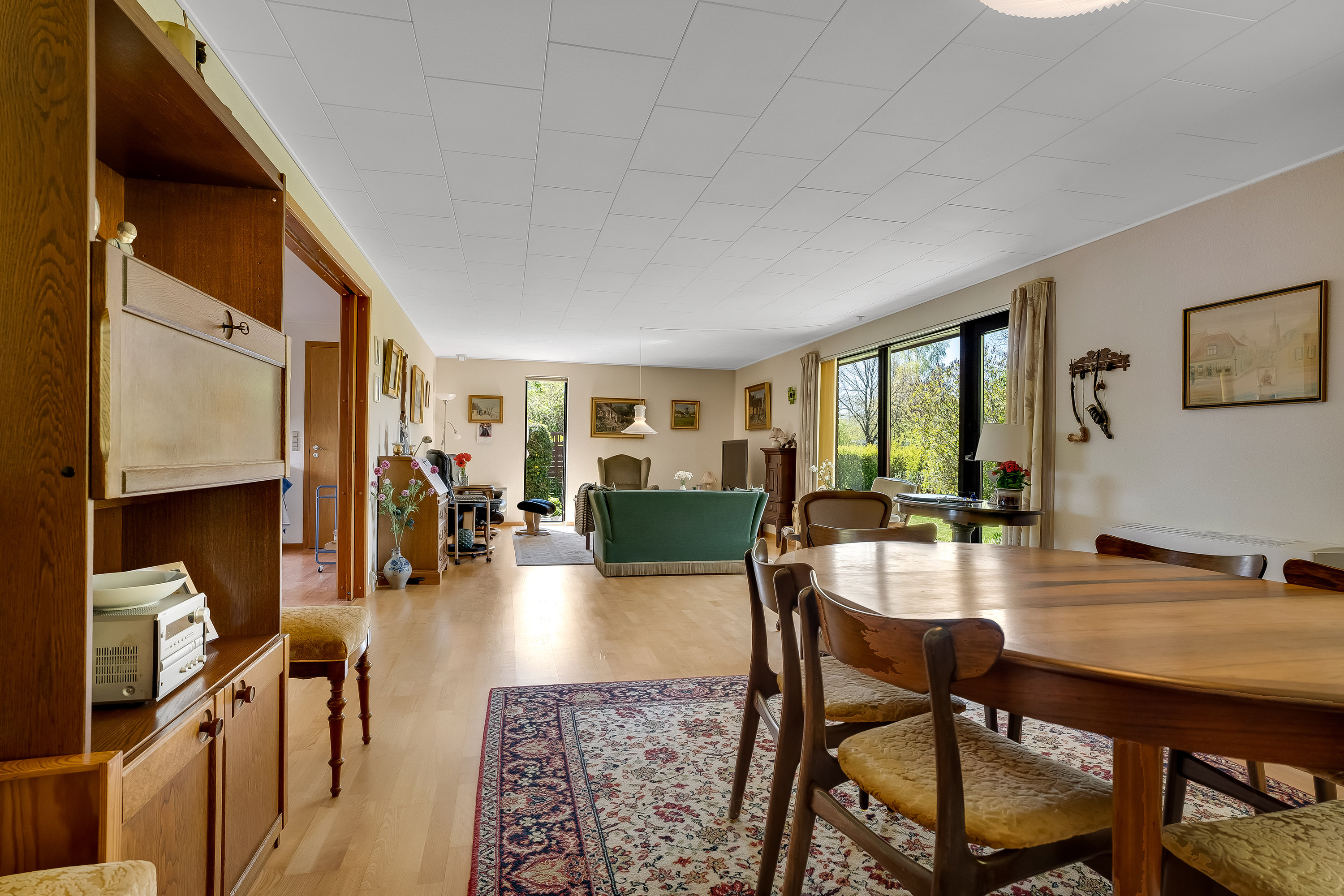 Fremhævet stue billede i fuldskærmstilstand. Billede af Rosnæsvej 39, 4900 Nakskov