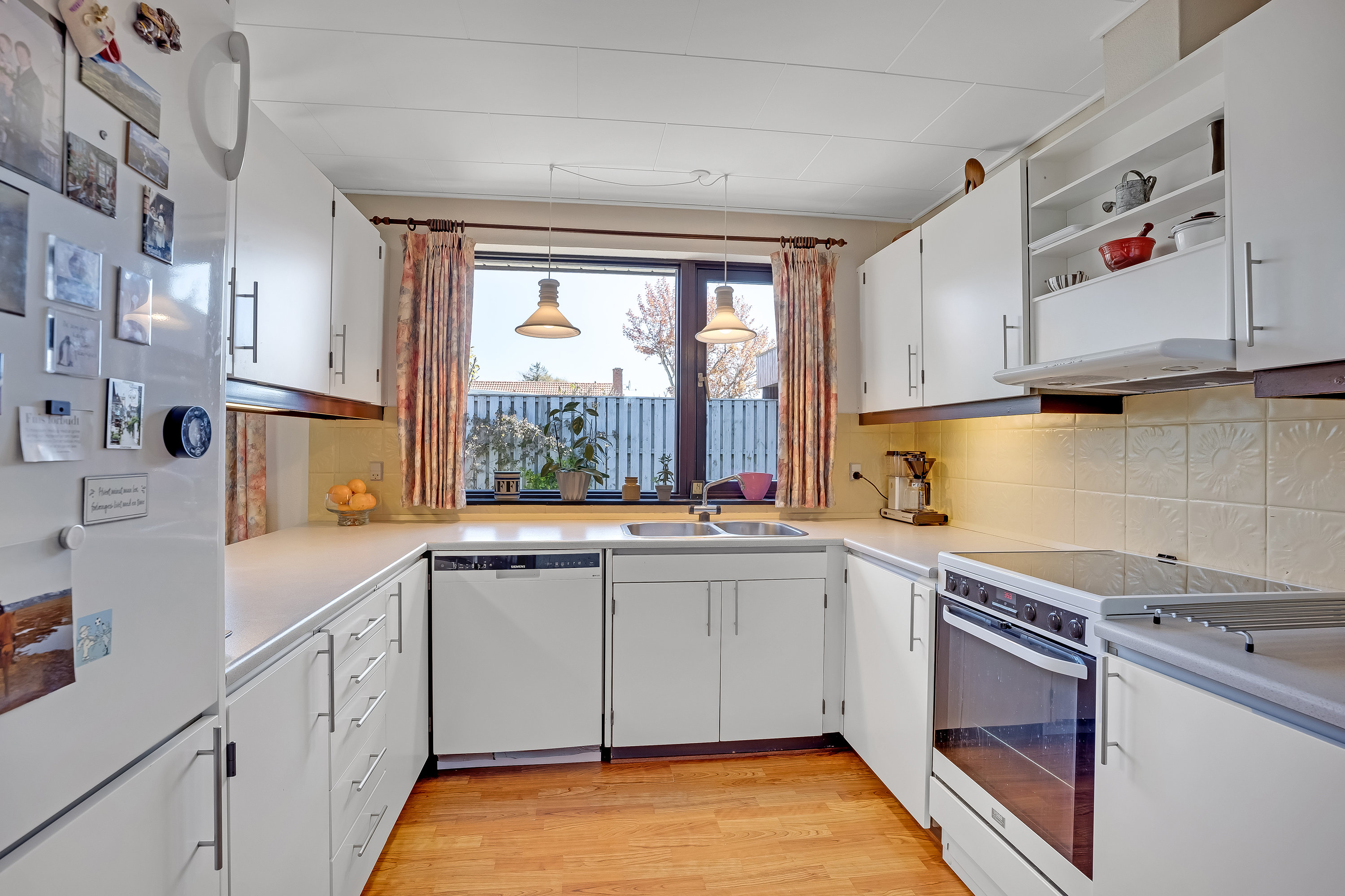 Fremhævet køkken billede i fuldskærmstilstand. Billede af Rosnæsvej 39, 4900 Nakskov