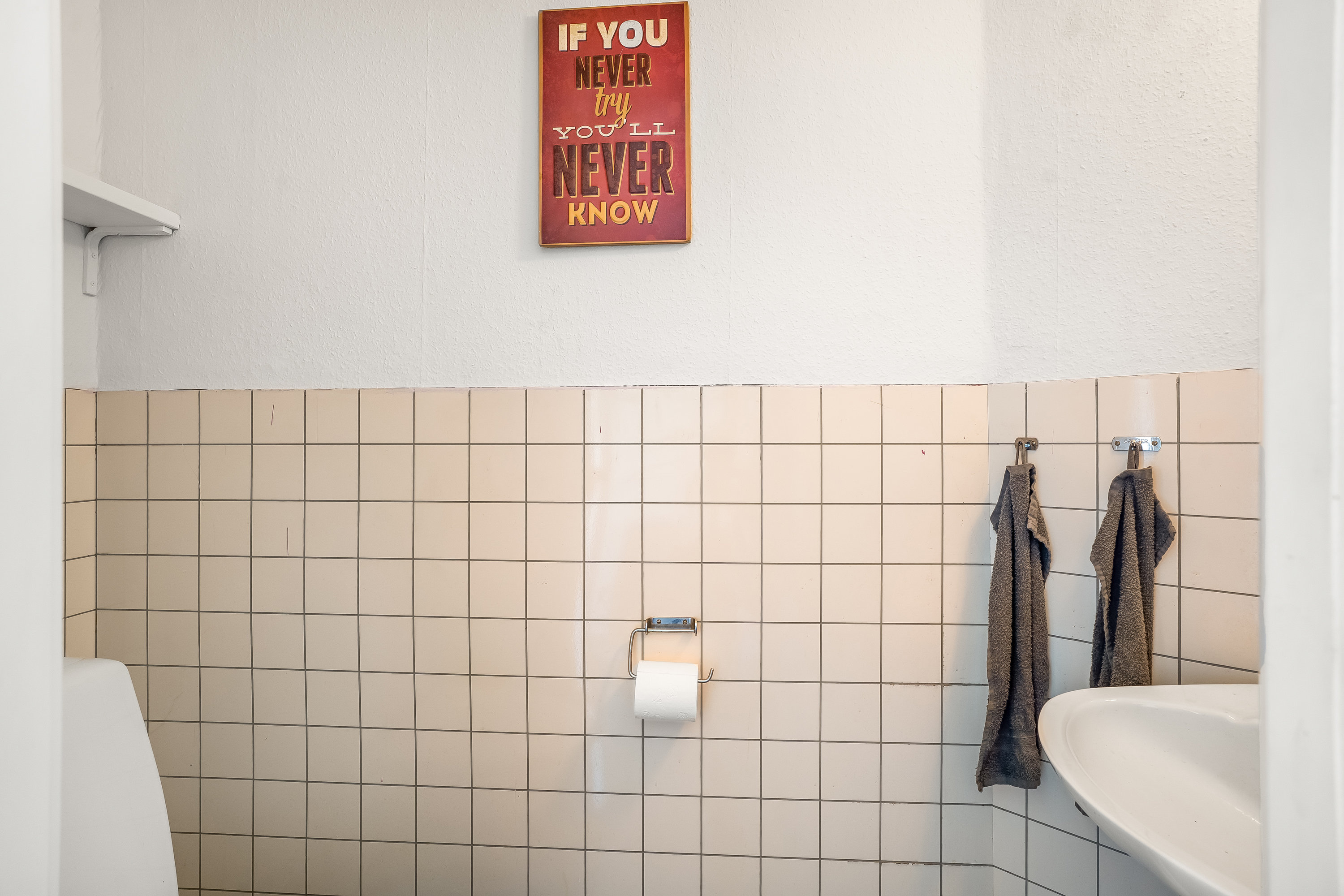 Miniaturebillede 2: gæstetoilet. Billede af Stations Alléen 8, 4912 Harpelunde