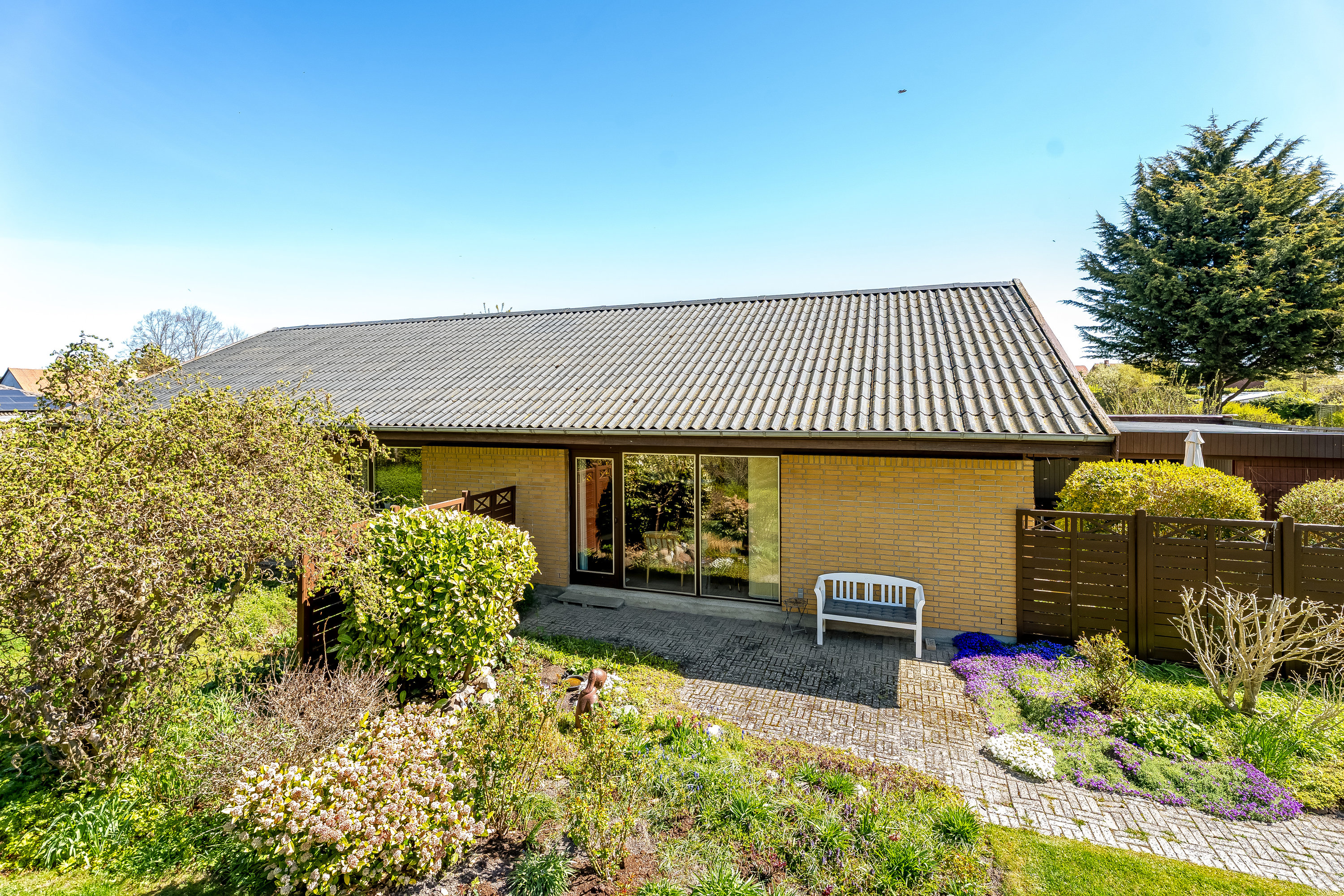 Fremhævet mastefoto billede i fuldskærmstilstand. Billede af Rosnæsvej 39, 4900 Nakskov