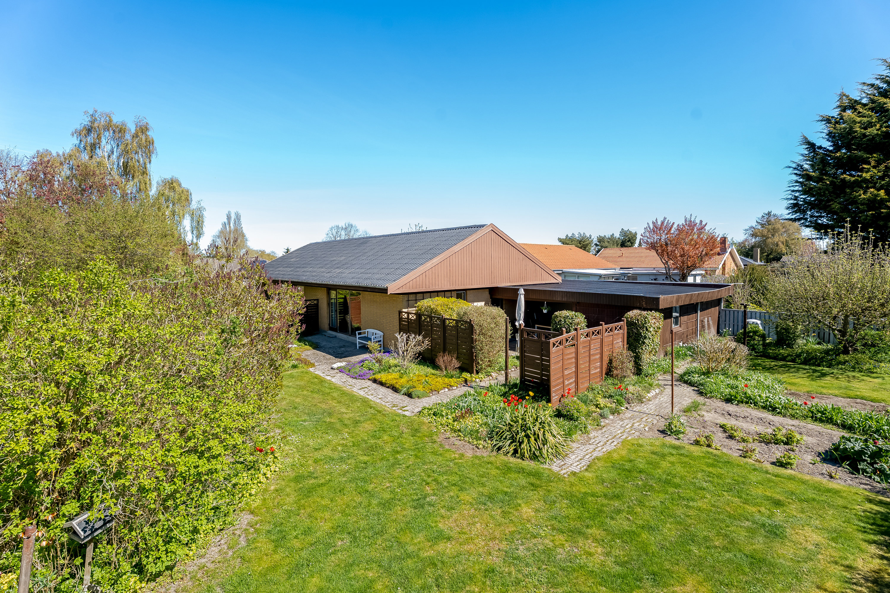 Fremhævet mastefoto billede i fuldskærmstilstand. Billede af Rosnæsvej 39, 4900 Nakskov