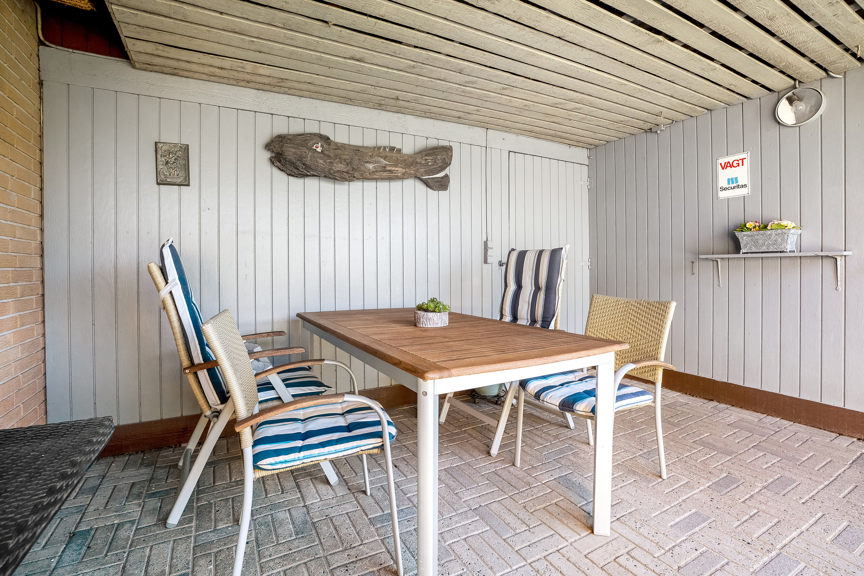 Fremhævet overdækket terrasse billede i fuldskærmstilstand. Billede af Rosnæsvej 39, 4900 Nakskov