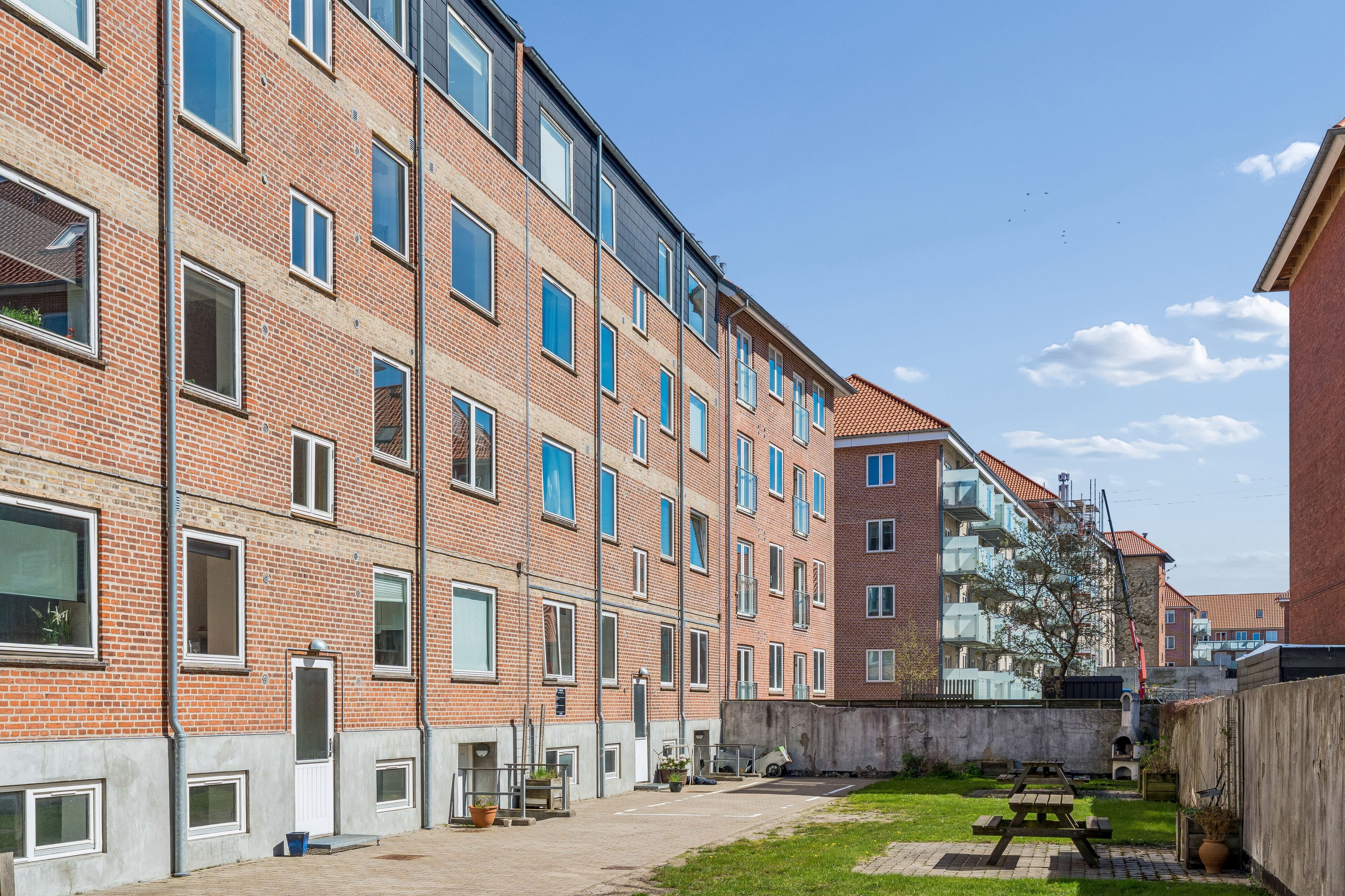 Fremhævet andet billede i fuldskærmstilstand. Billede af Kastetvej 131, 3. th., 9000 Aalborg