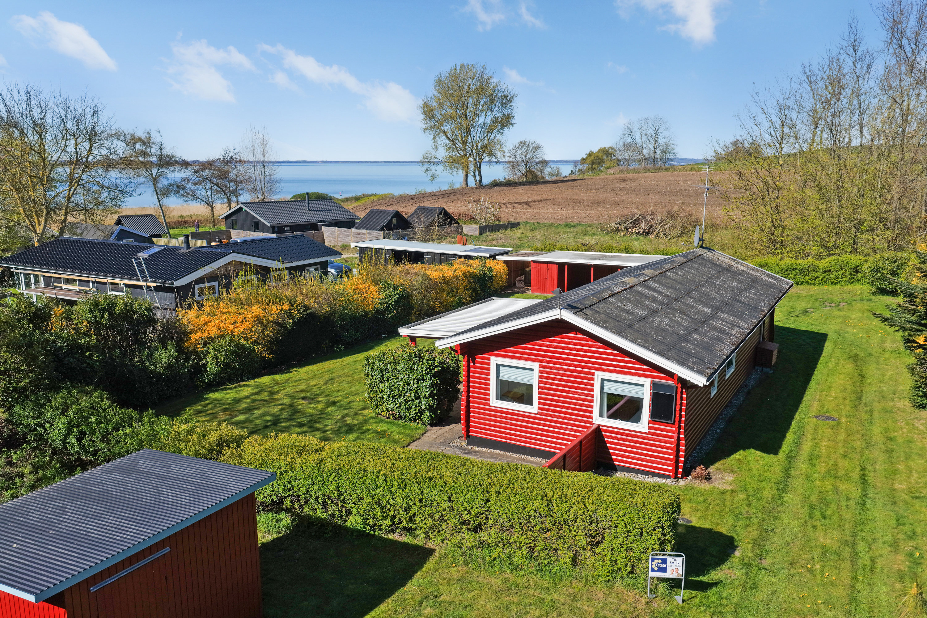Miniaturebillede 1: facade. Billede af Vigen 20, Føns, 5580 Nørre Aaby