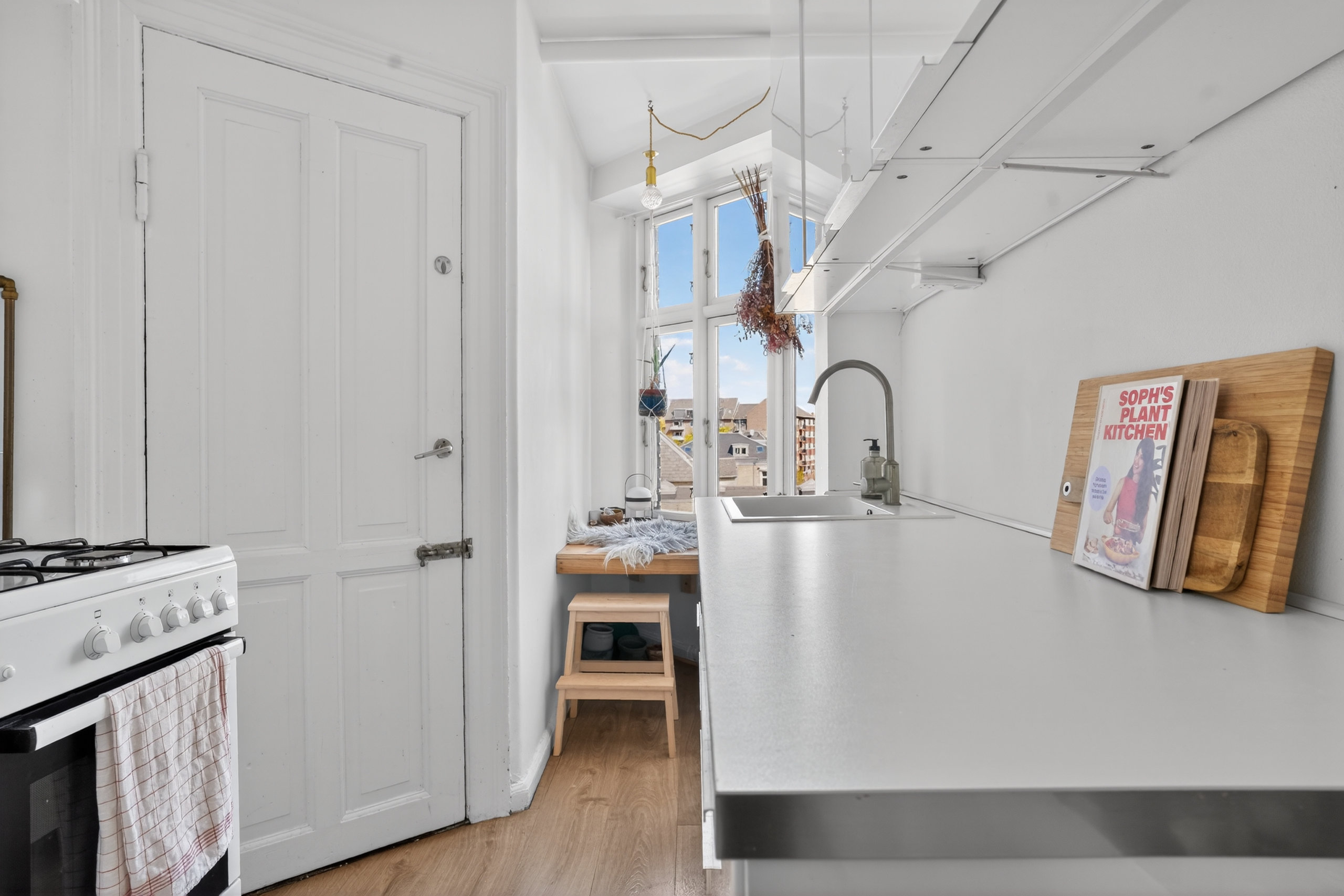 Fremhævet køkken billede i fuldskærmstilstand. Billede af Holger Danskes Vej 26, 3. th., 2000 Frederiksberg