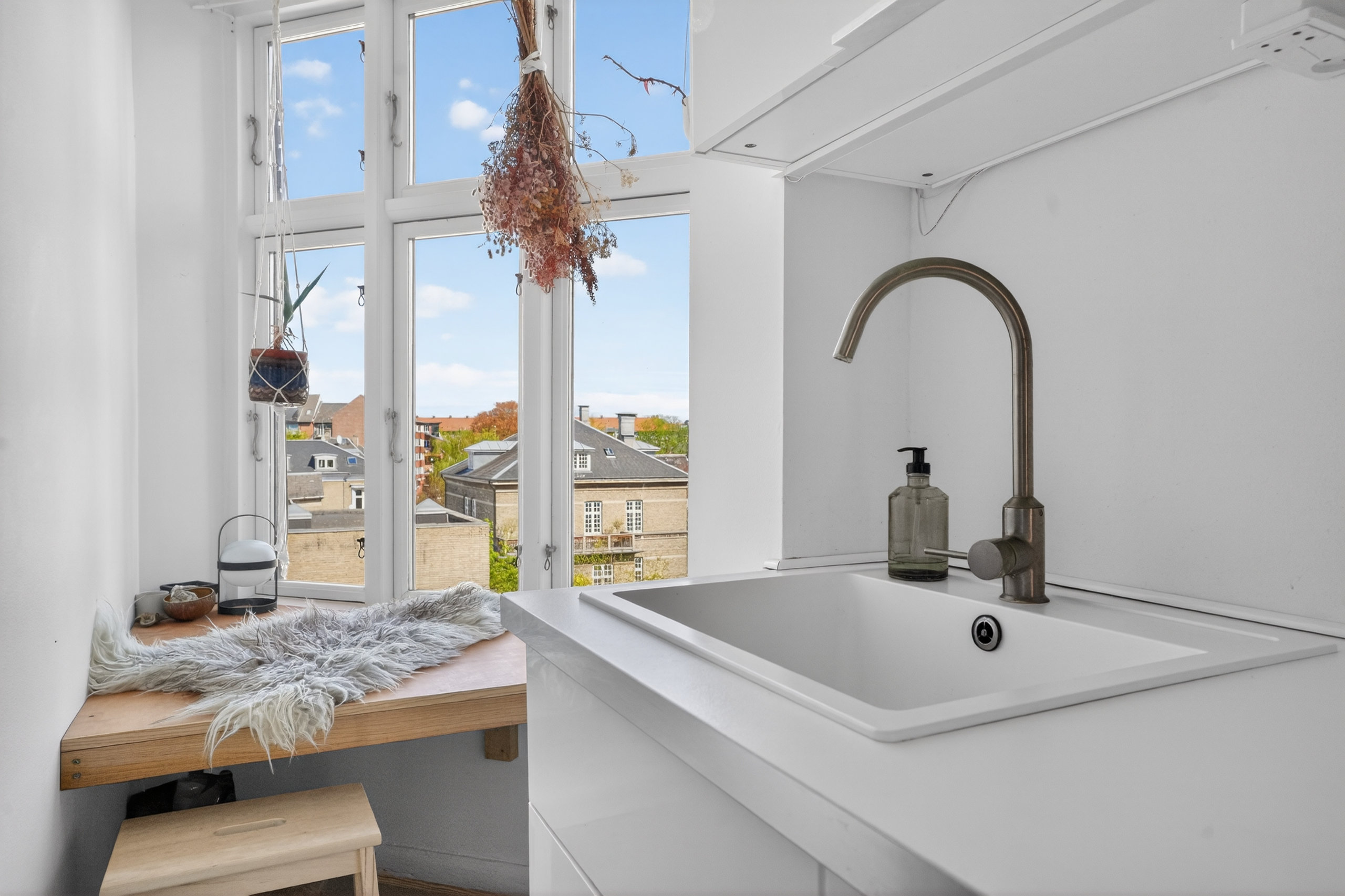 Fremhævet køkken billede i fuldskærmstilstand. Billede af Holger Danskes Vej 26, 3. th., 2000 Frederiksberg