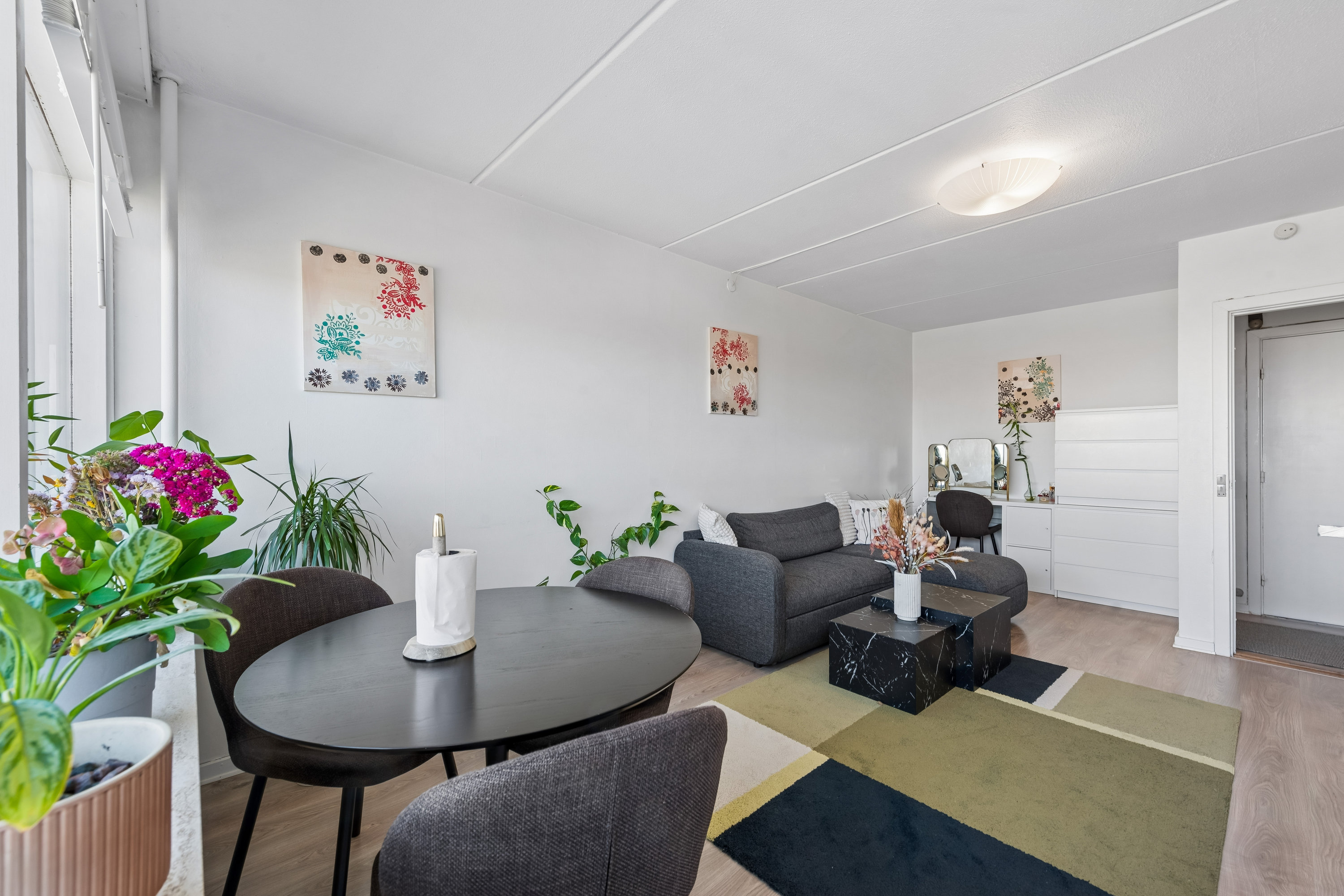 Miniaturebillede 2: stue. Billede af Rebæk Søpark 3, 8. 806., 2650 Hvidovre