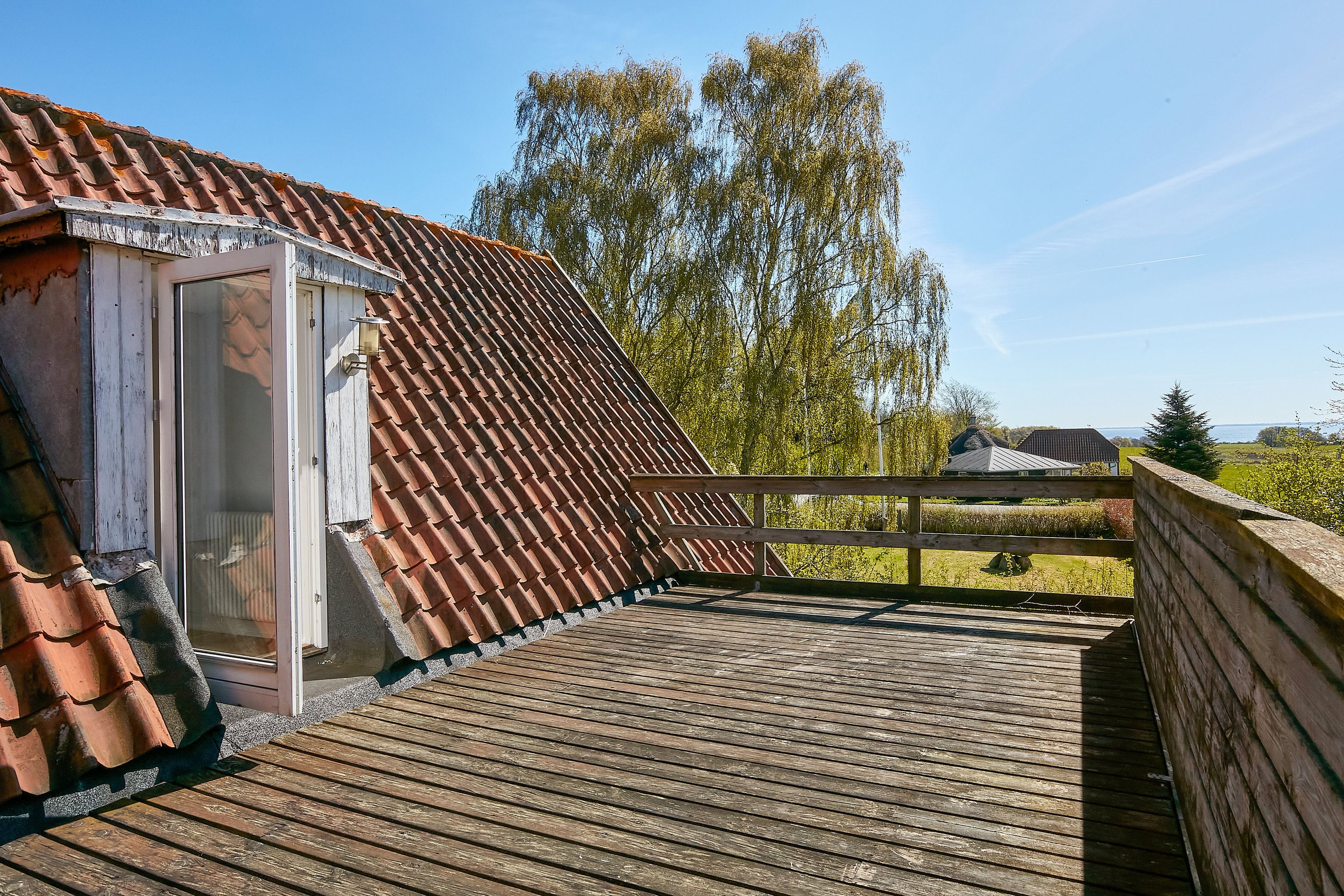 Fremhævet tagterrasse billede i fuldskærmstilstand. Billede af Barrit Langgade 186, 7150 Barrit
