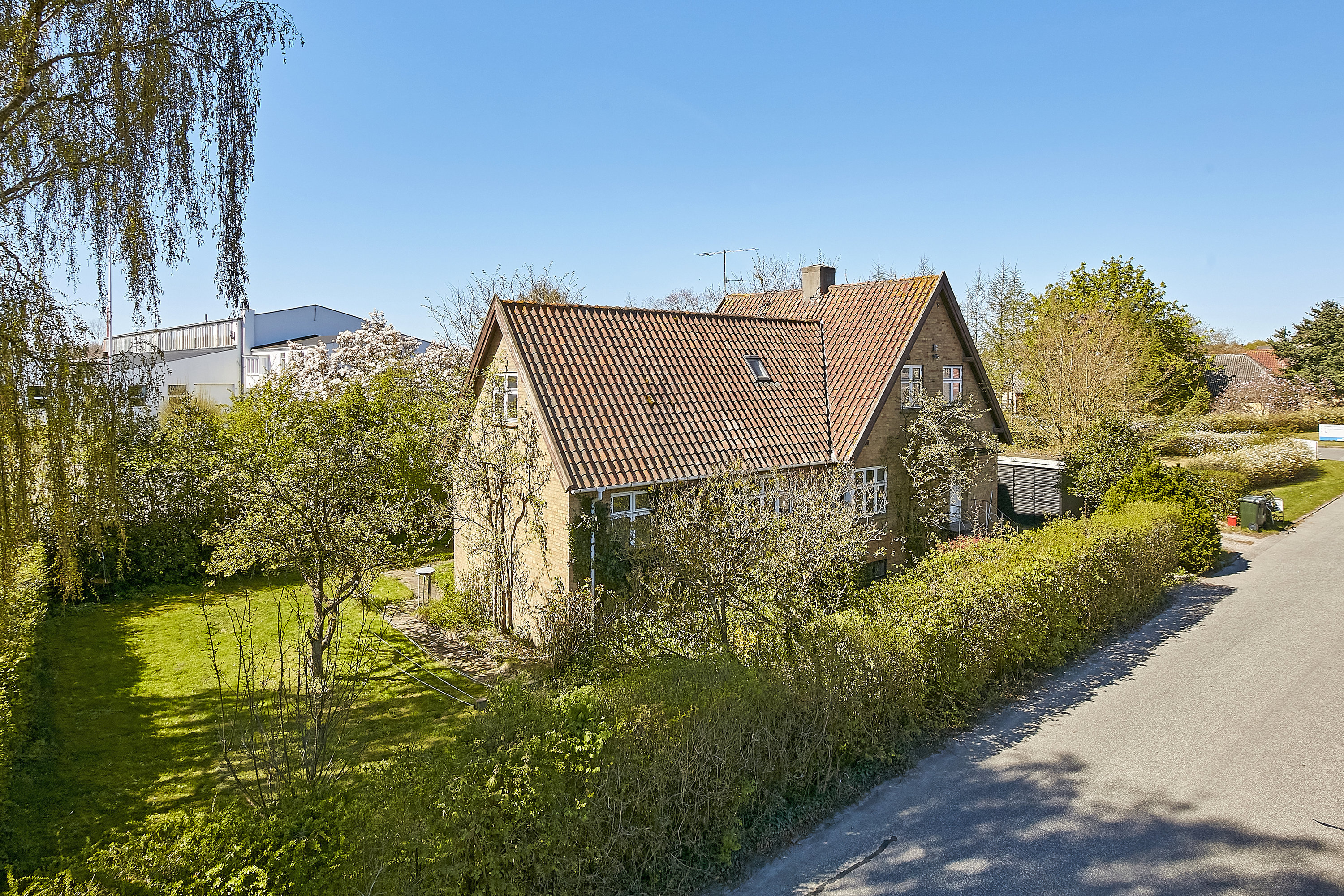 Fremhævet facade billede i fuldskærmstilstand. Billede af Barrit Langgade 186, 7150 Barrit