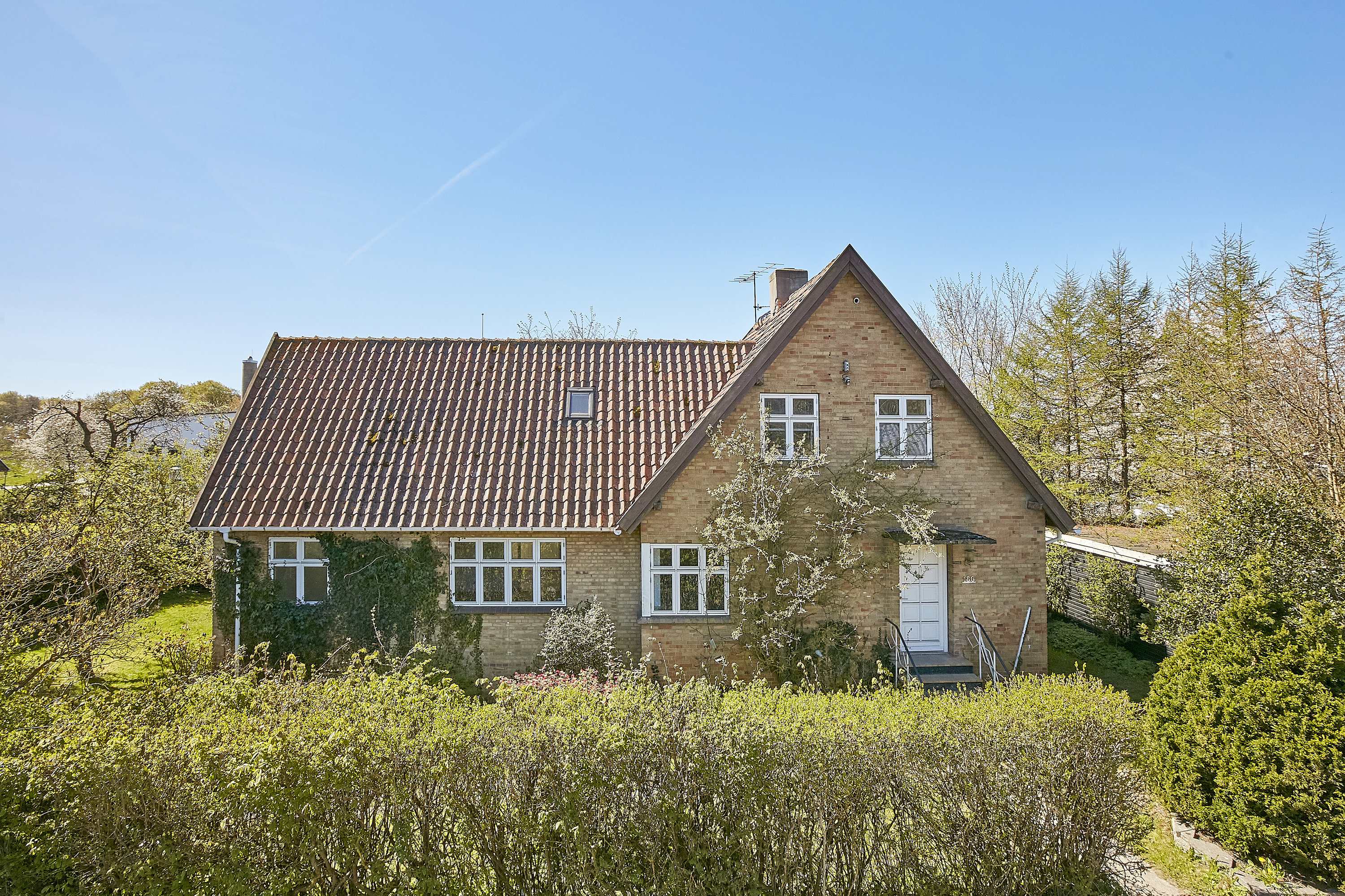 Villa: Facade på Barrit Langgade 186, 7150 Barrit