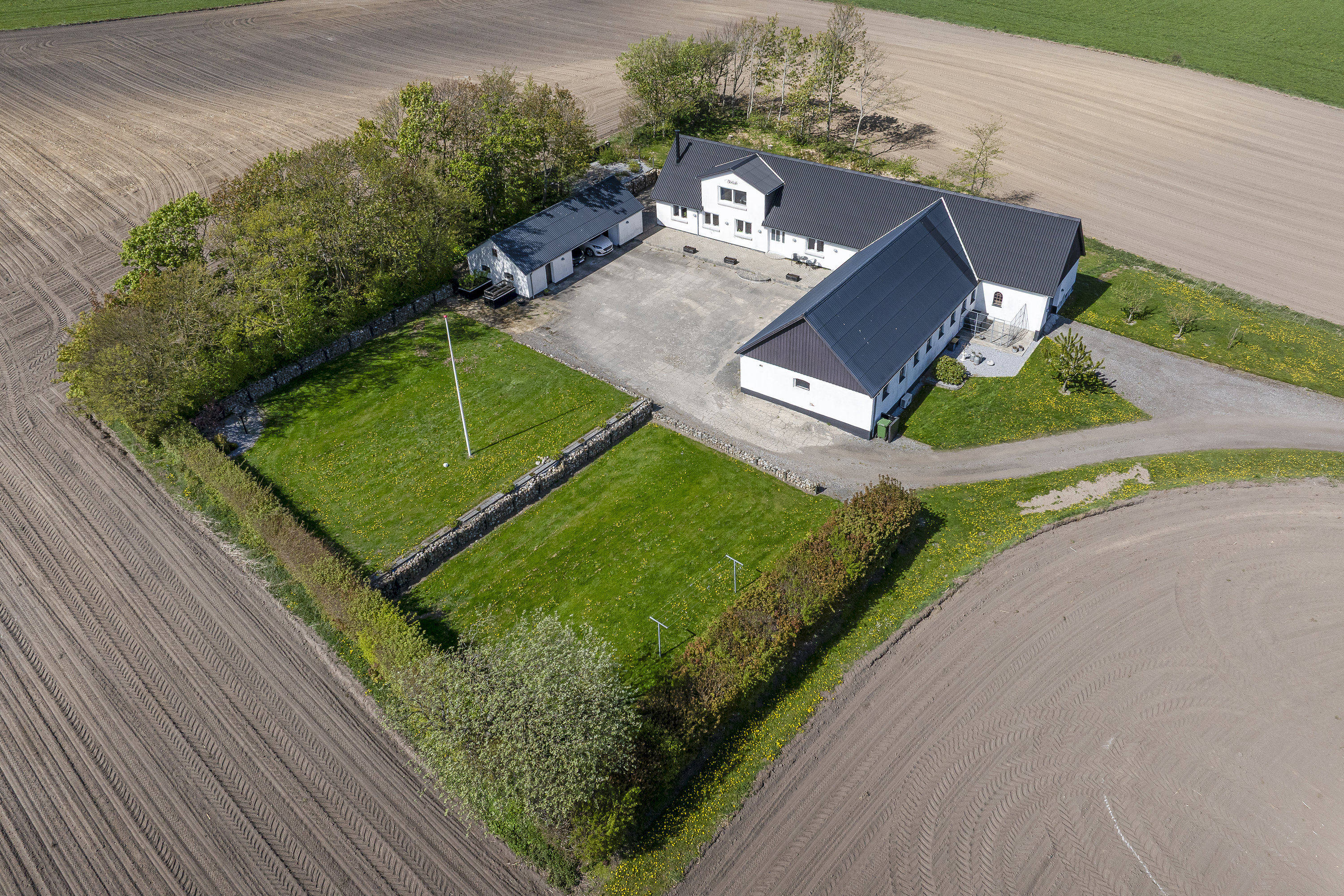 Landejendom på Ålborggårdvej 53, 9750 Østervrå