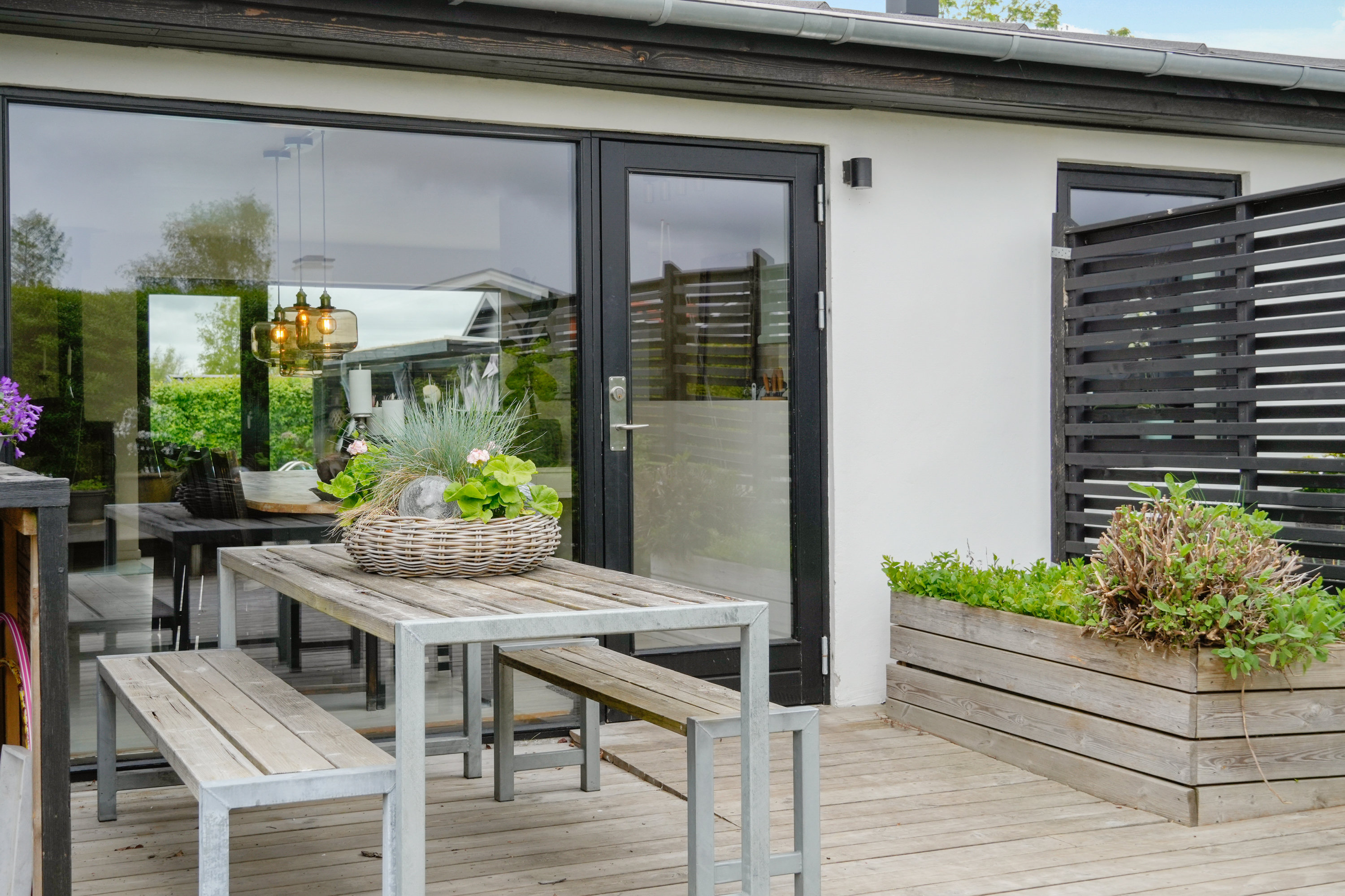 Fremhævet terrasse billede i fuldskærmstilstand. Billede af Ulborgvej 5, 2760 Måløv