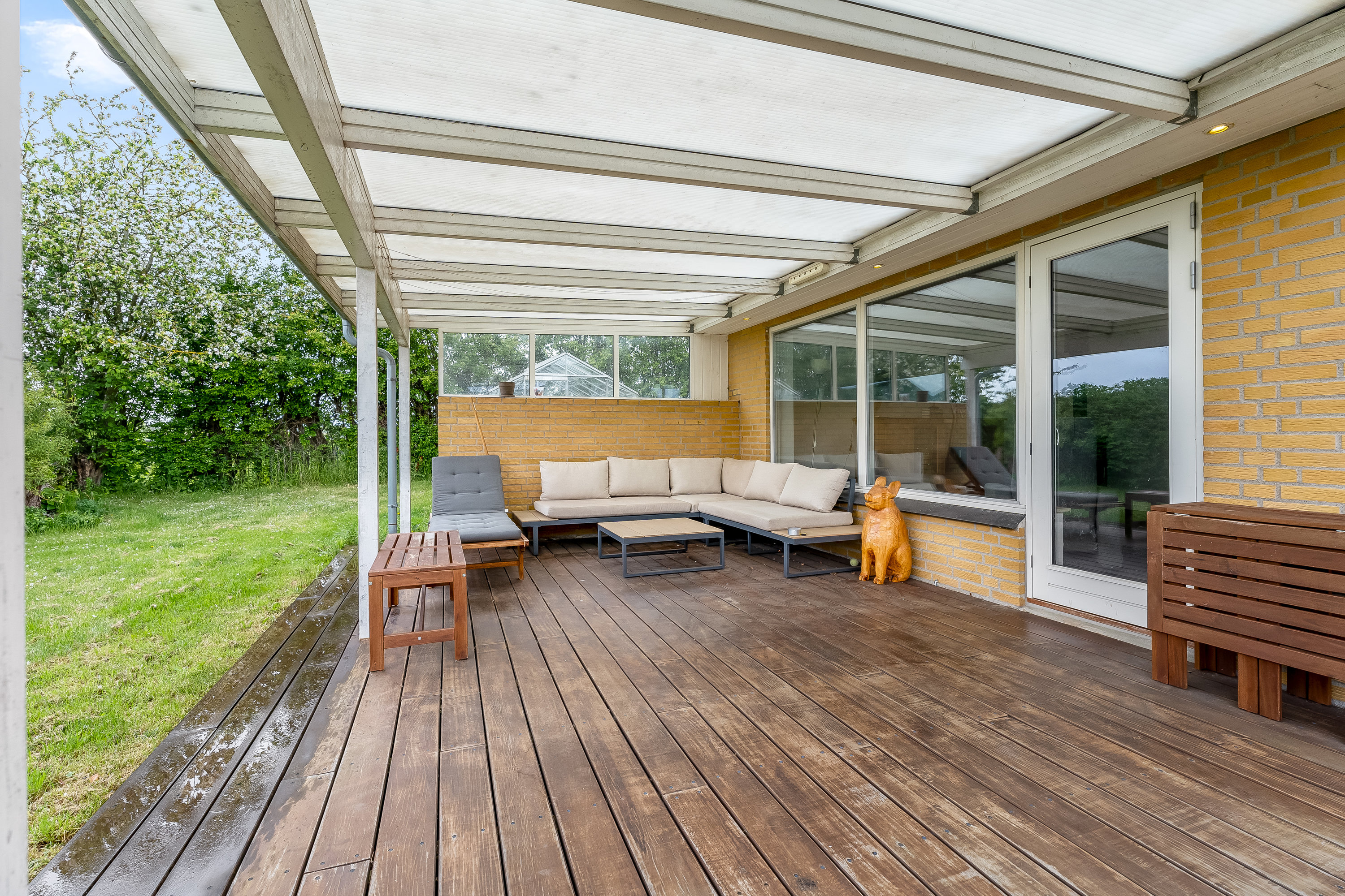 Fremhævet overdækket terrasse billede i fuldskærmstilstand. Billede af Haraldsvej 2D, 4900 Nakskov