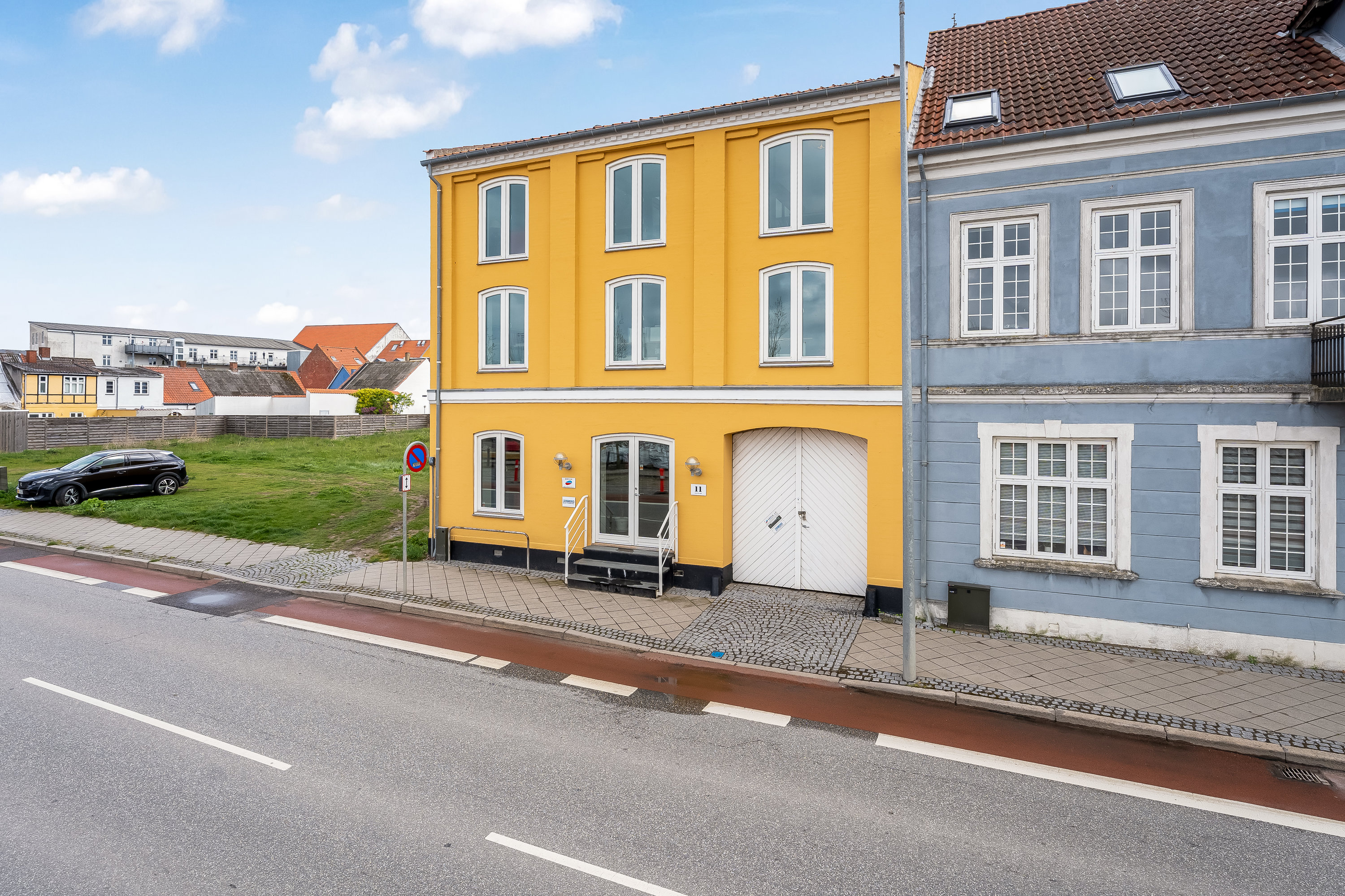 Fremhævet mastefoto billede i fuldskærmstilstand. Billede af Havnegade 11, 4900 Nakskov