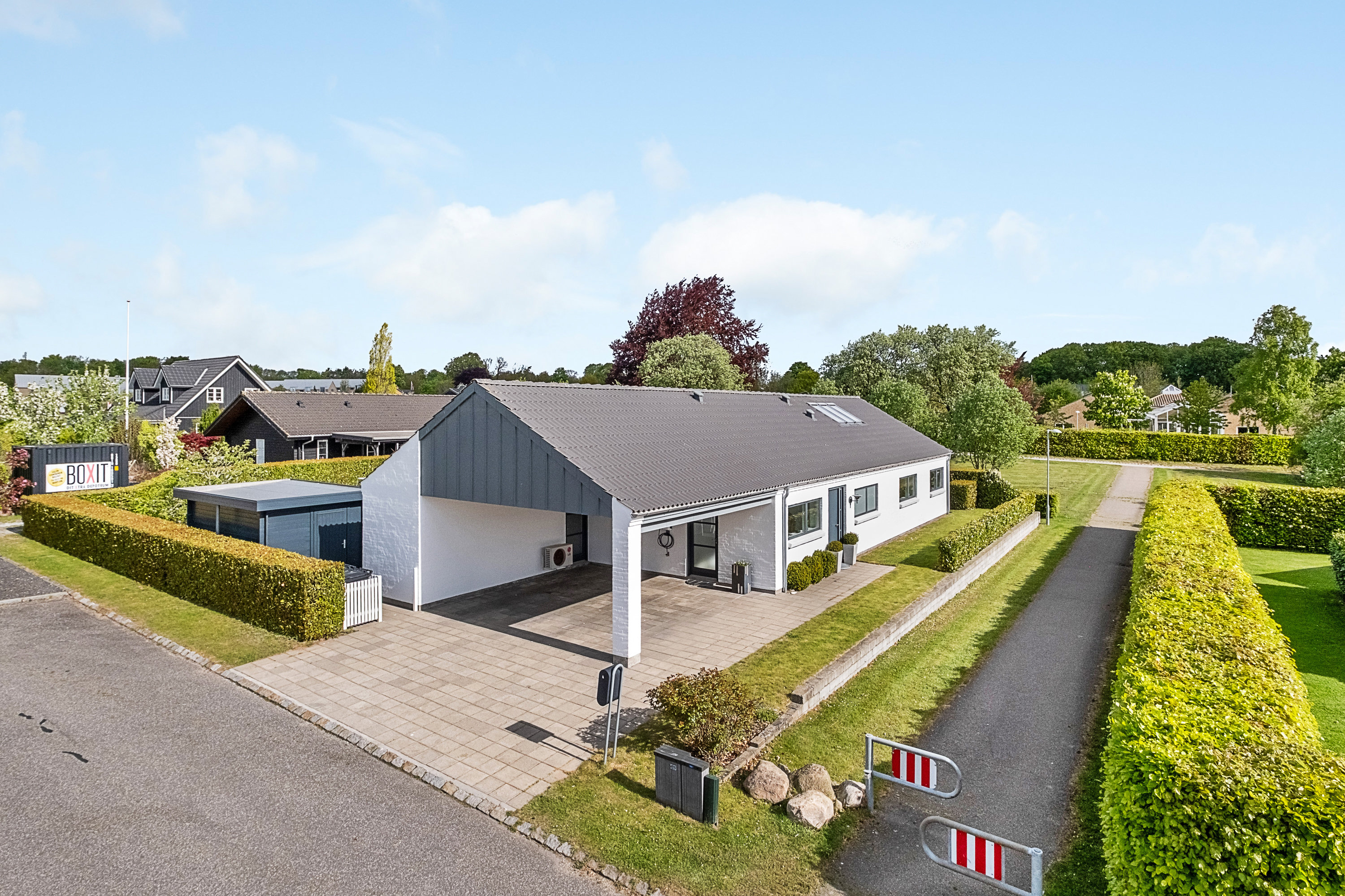 Fremhævet facade billede i fuldskærmstilstand. Billede af Engskovtoften 5, 8541 Skødstrup