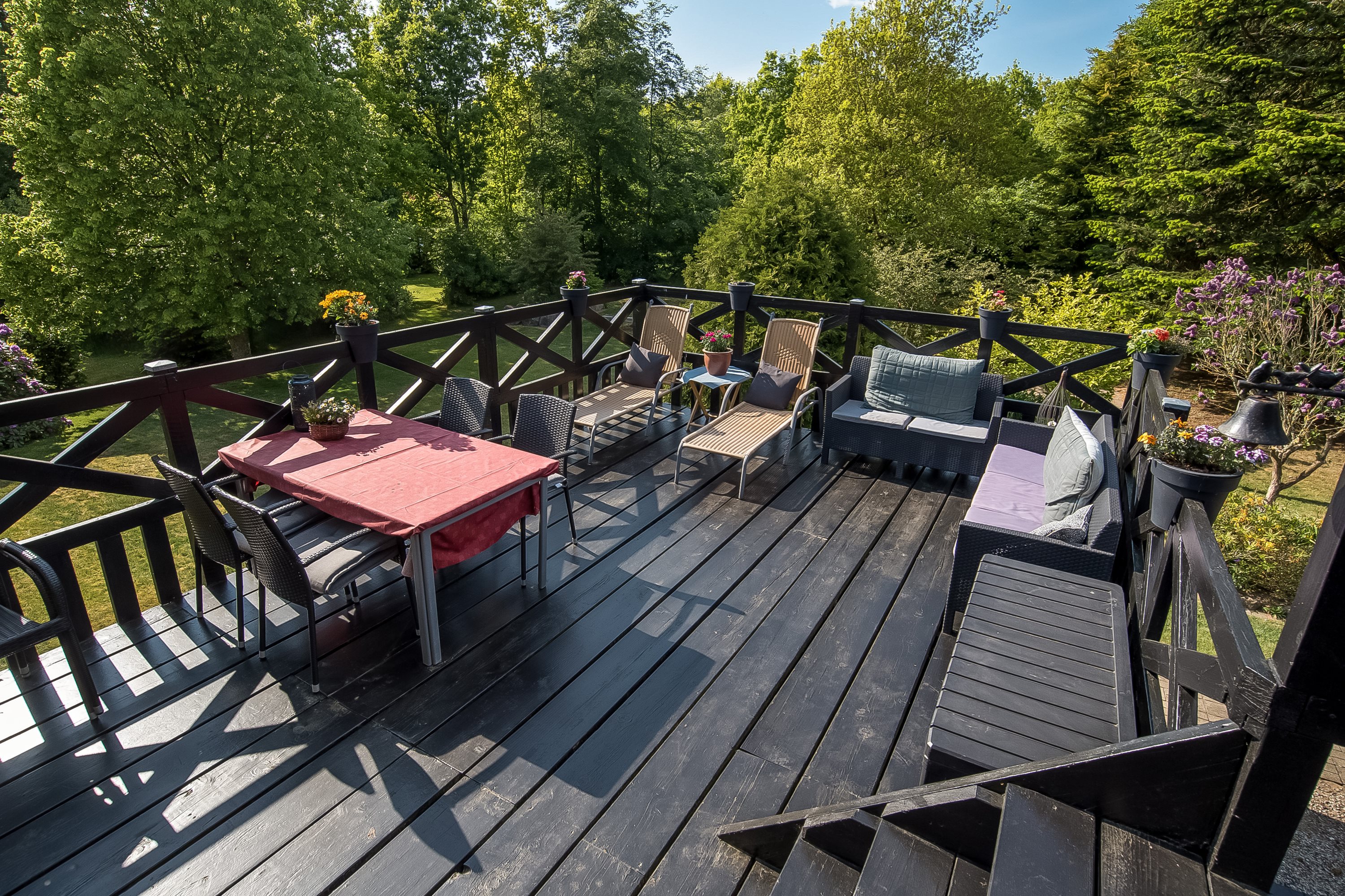 Fremhævet terrasse billede i fuldskærmstilstand. Billede af Chr Knudsens Vej 15, Råsted, 7500 Holstebro