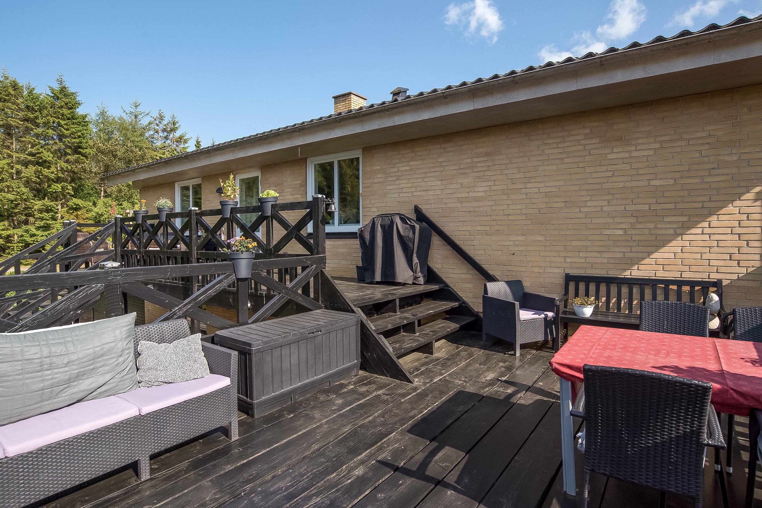 Fremhævet terrasse billede i fuldskærmstilstand. Billede af Chr Knudsens Vej 15, Råsted, 7500 Holstebro