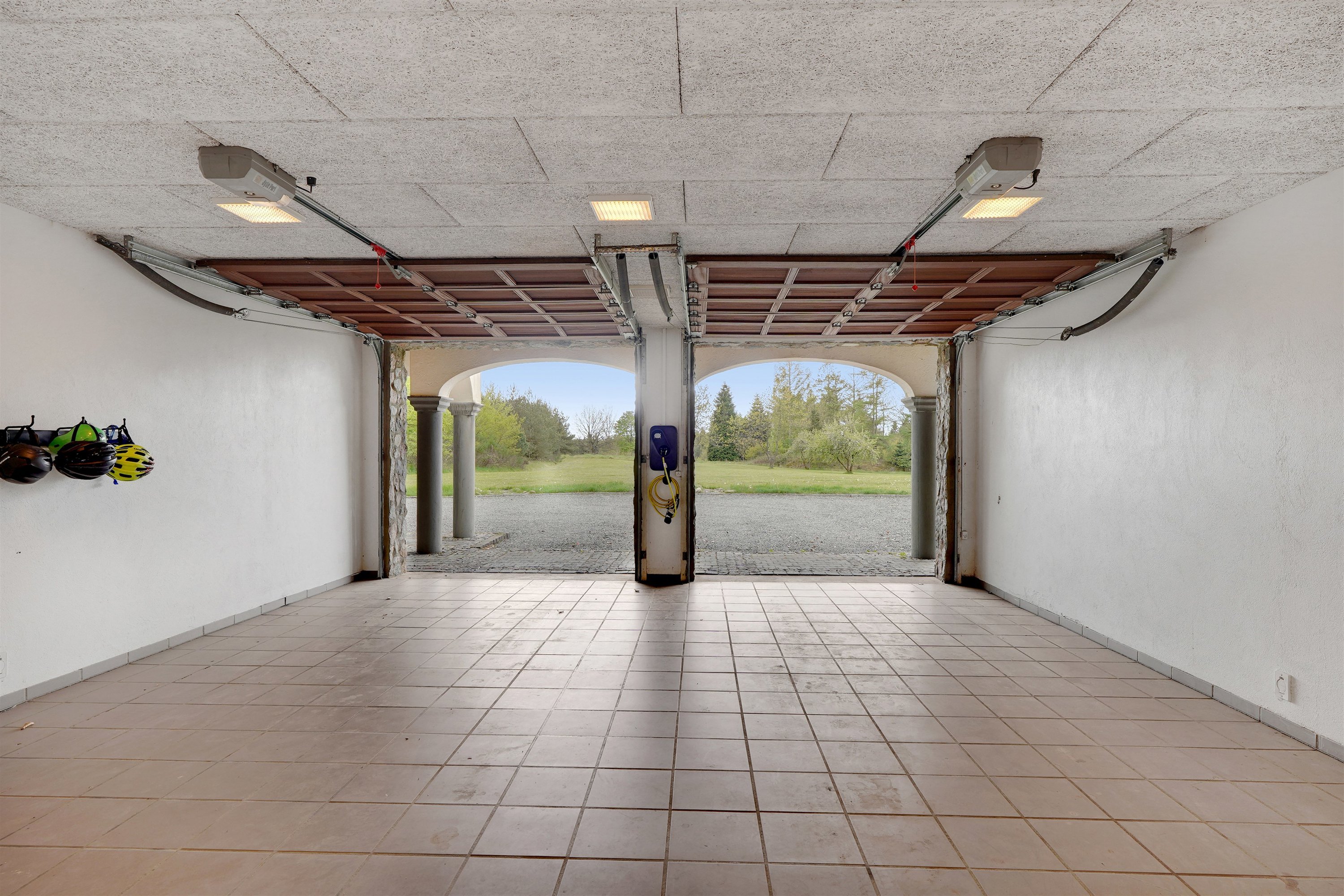 Fremhævet garage billede i fuldskærmstilstand. Billede af Grønnegade 11, 6623 Vorbasse