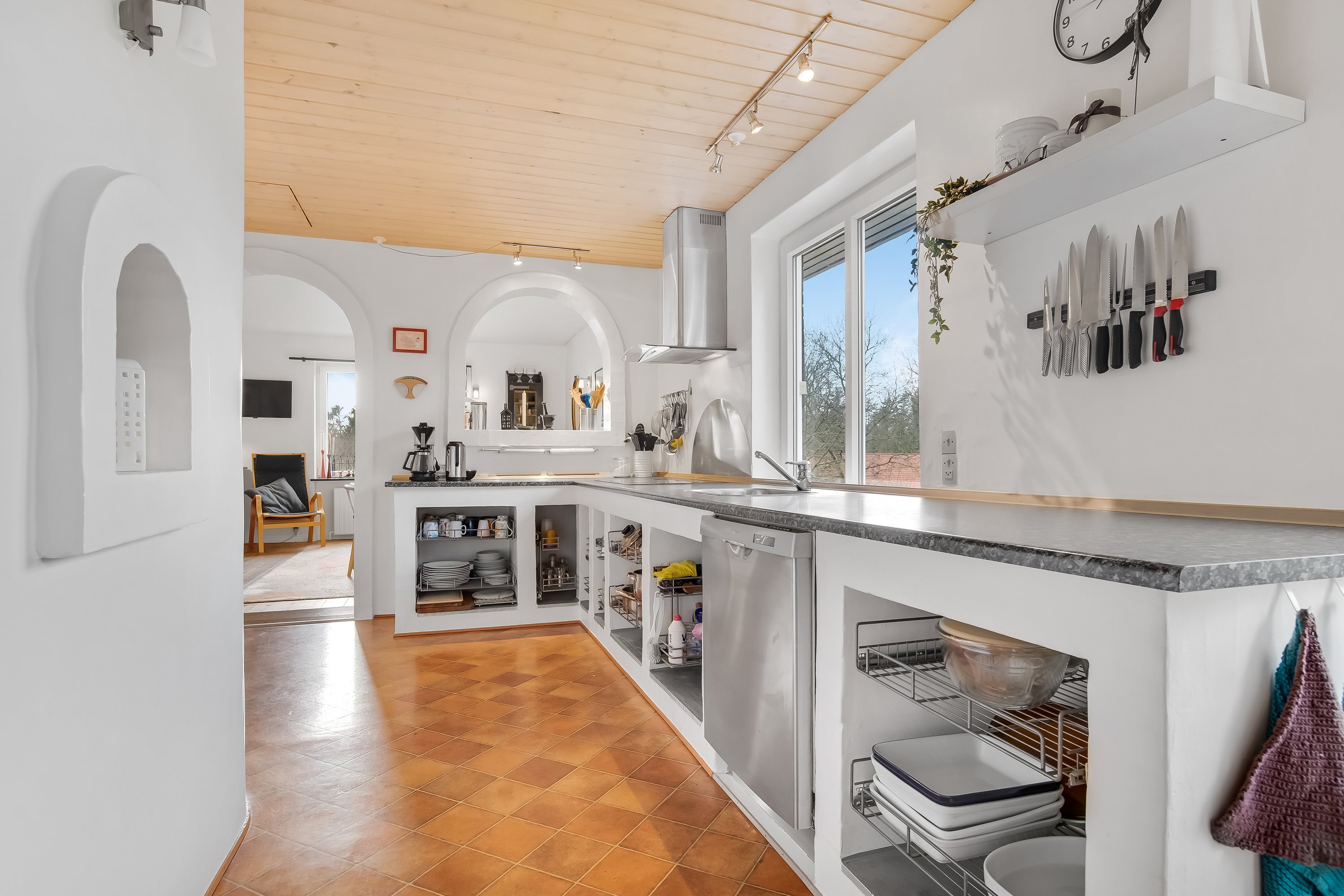 Fremhævet køkken billede i fuldskærmstilstand. Billede af Chr Knudsens Vej 15, Råsted, 7500 Holstebro