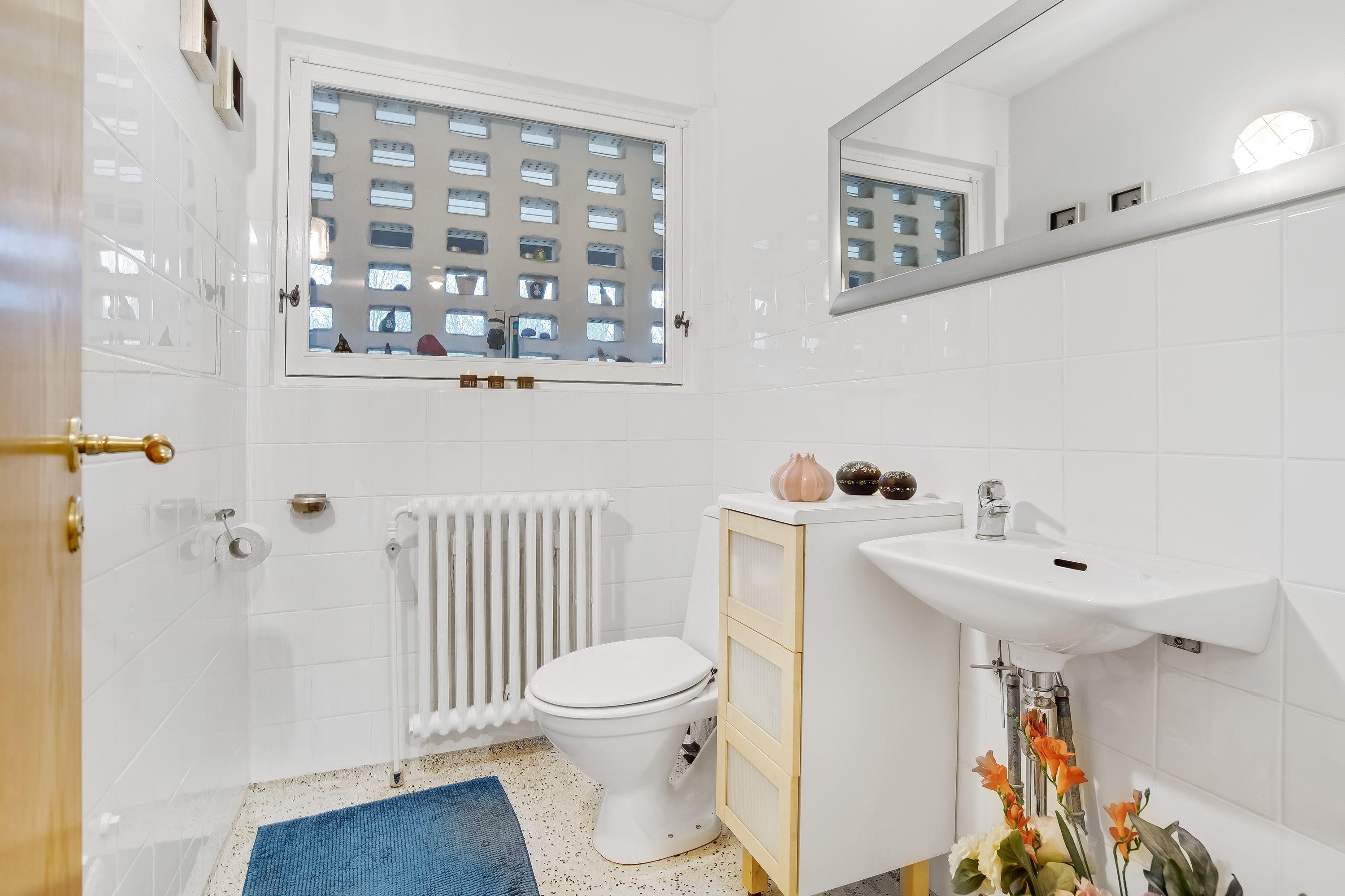 Fremhævet toilet billede i fuldskærmstilstand. Billede af Chr Knudsens Vej 15, Råsted, 7500 Holstebro