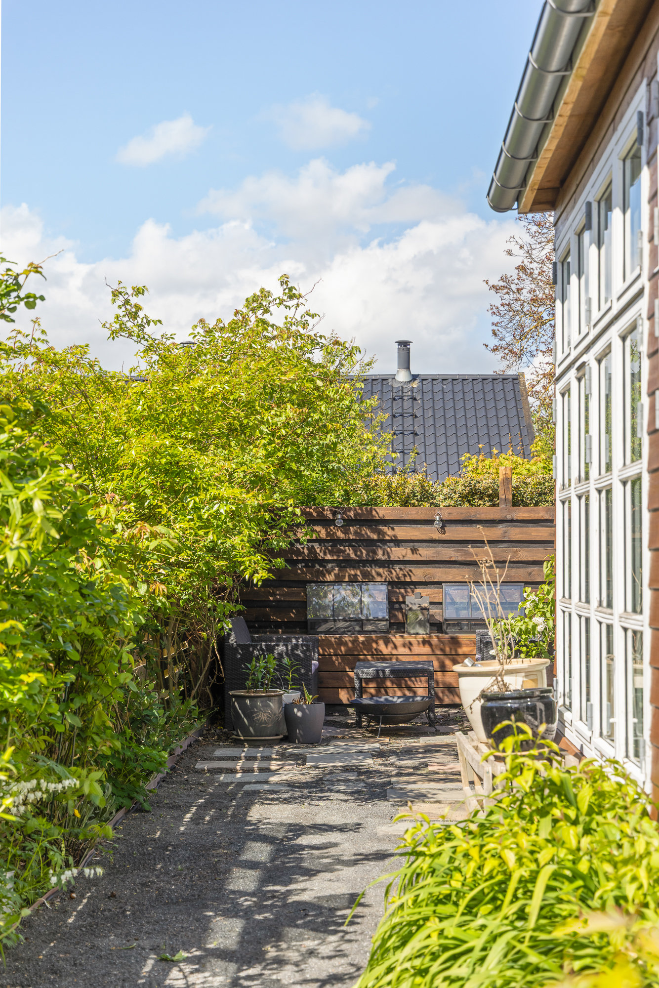Fremhævet terrasse billede i fuldskærmstilstand. Billede af Krogshøjvej 135, 2880 Bagsværd