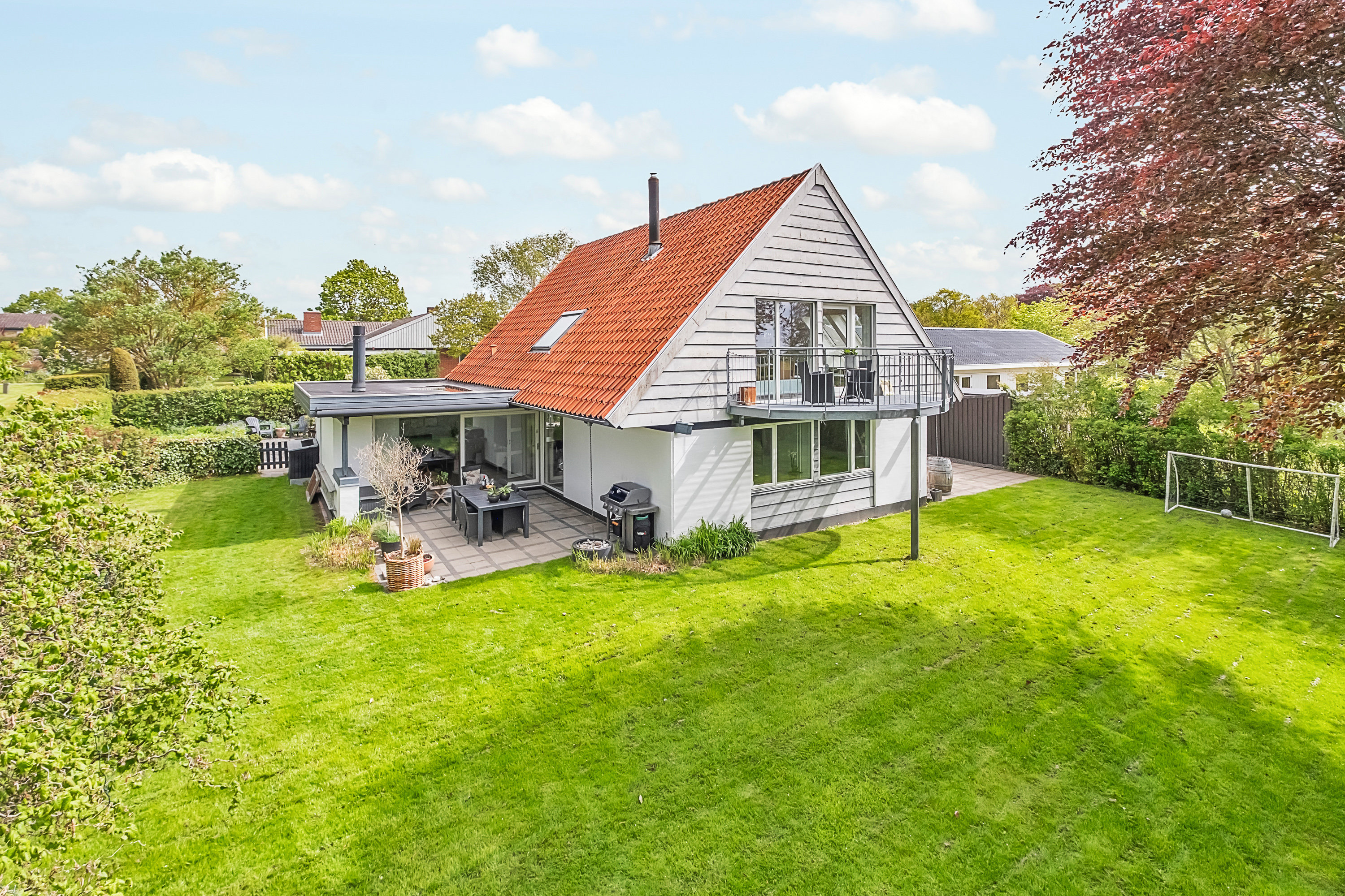 Villa: Set fra haven på Skæring Havvej 85, 8250 Egå