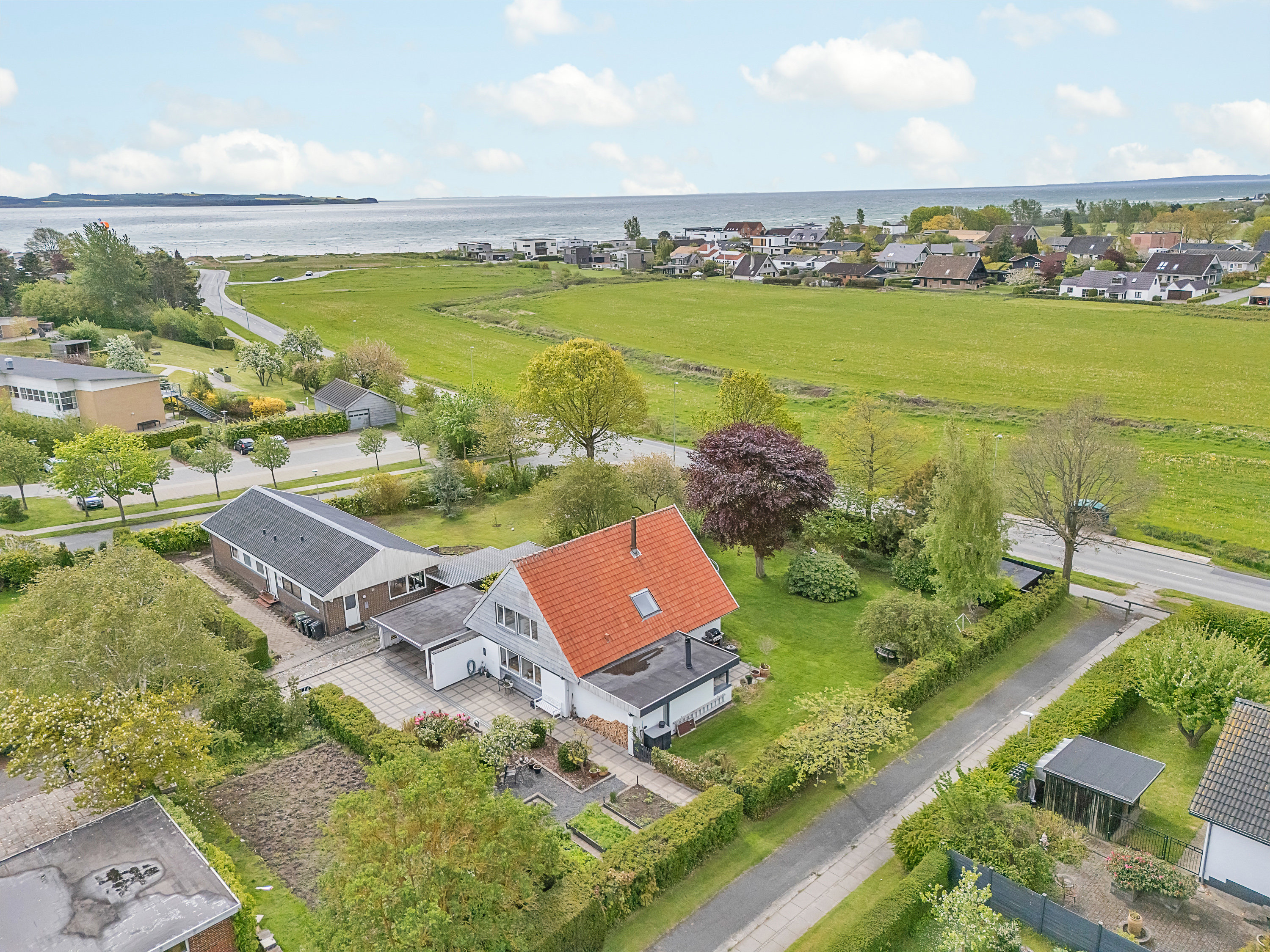 Miniaturebillede 1: luftfoto. Billede af Skæring Havvej 85, 8250 Egå