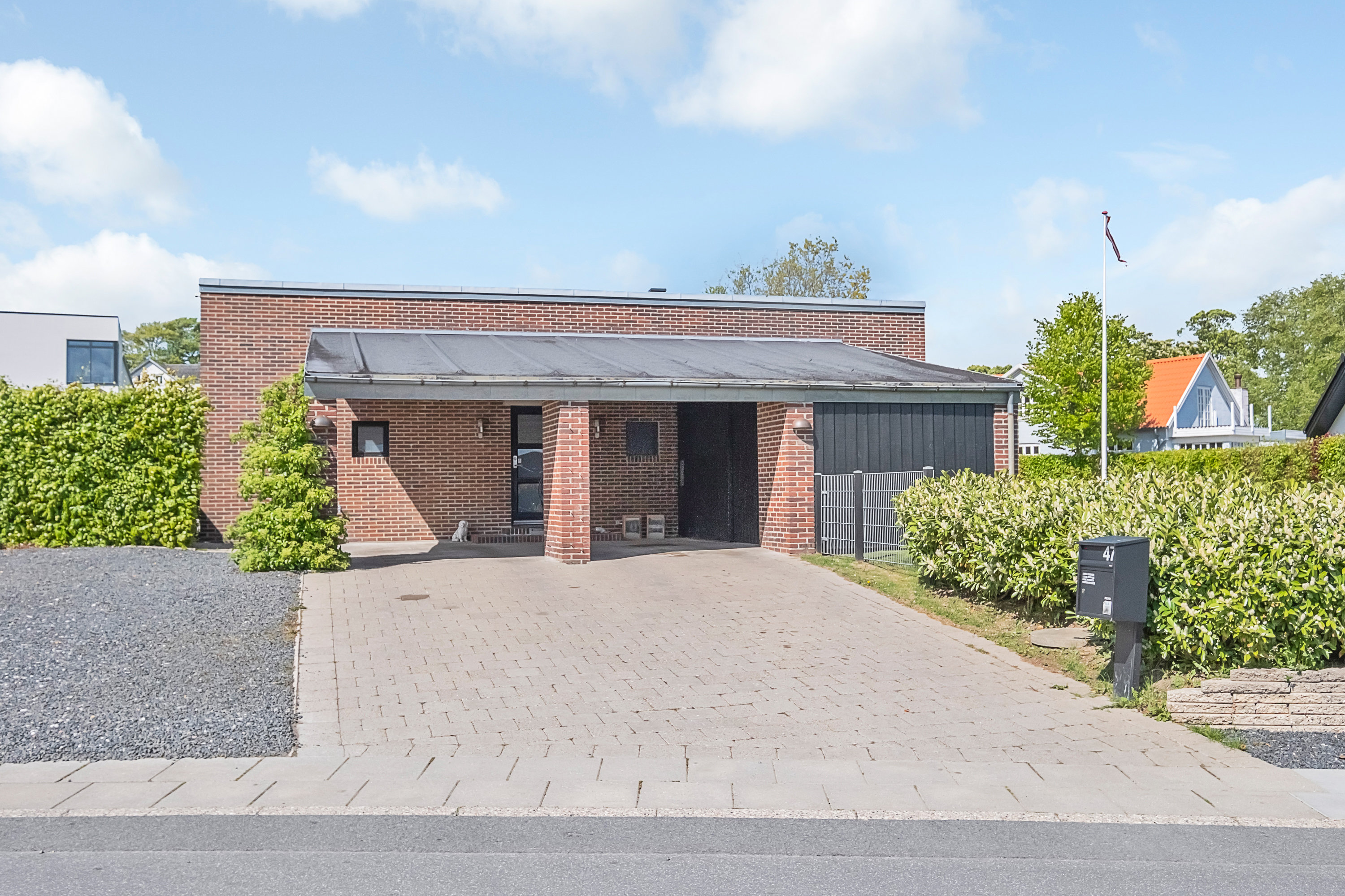 Fremhævet facade billede i fuldskærmstilstand. Billede af Manbjergvej 47, Løgten, 8541 Skødstrup
