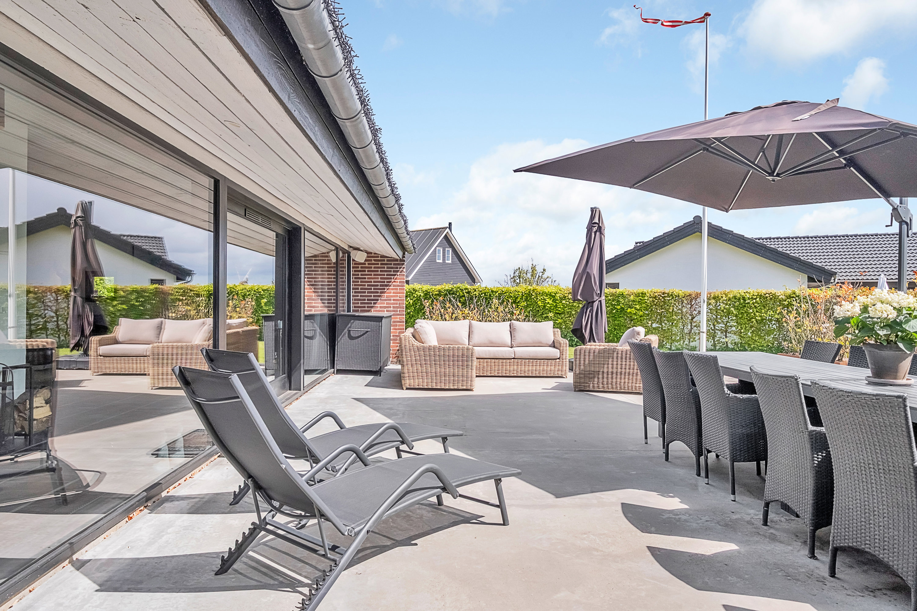 Fremhævet terrasse billede i fuldskærmstilstand. Billede af Manbjergvej 47, Løgten, 8541 Skødstrup