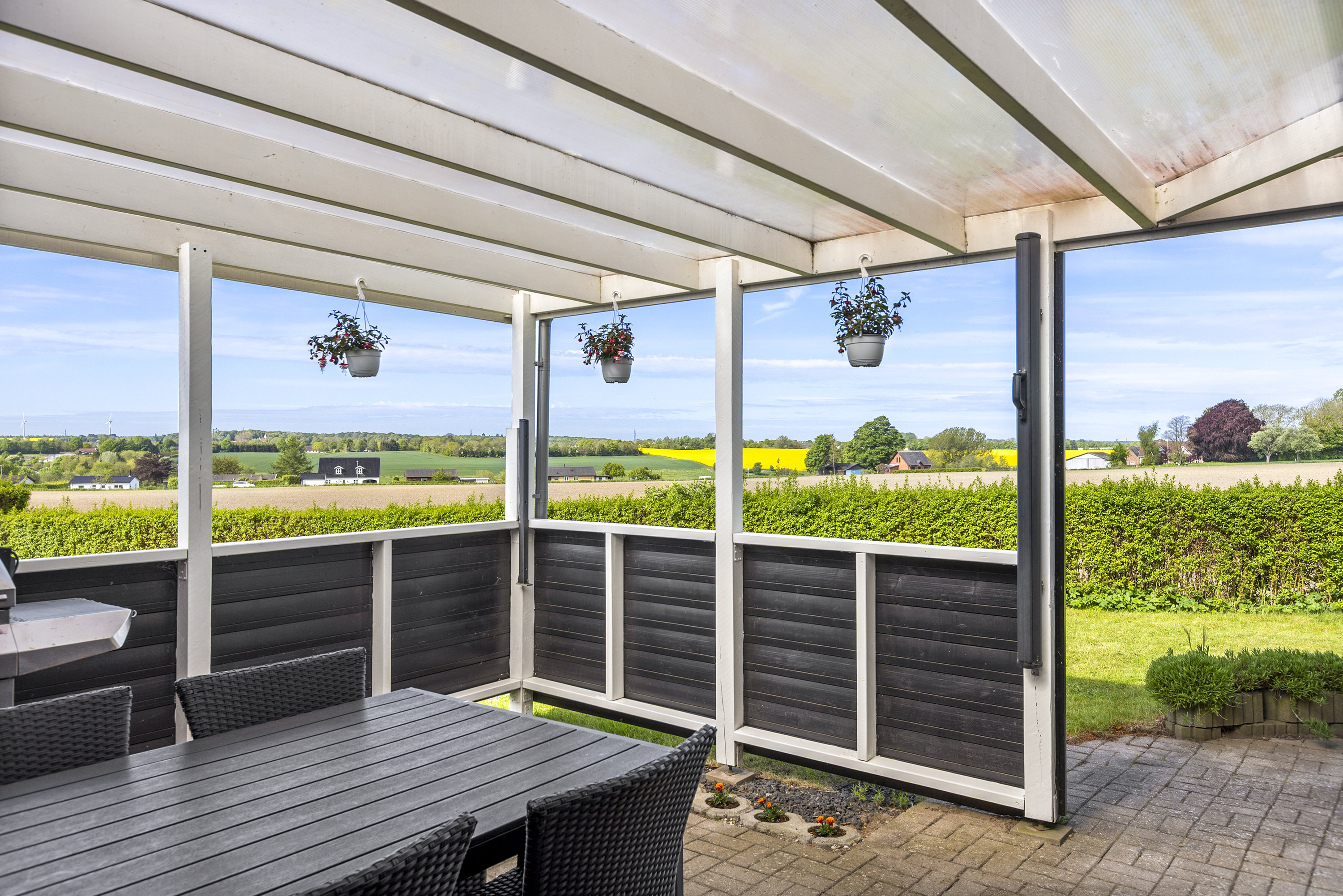 Miniaturebillede 1: overdækket terrasse. Billede af Tarps Alle 7, Vetterslev, 4100 Ringsted