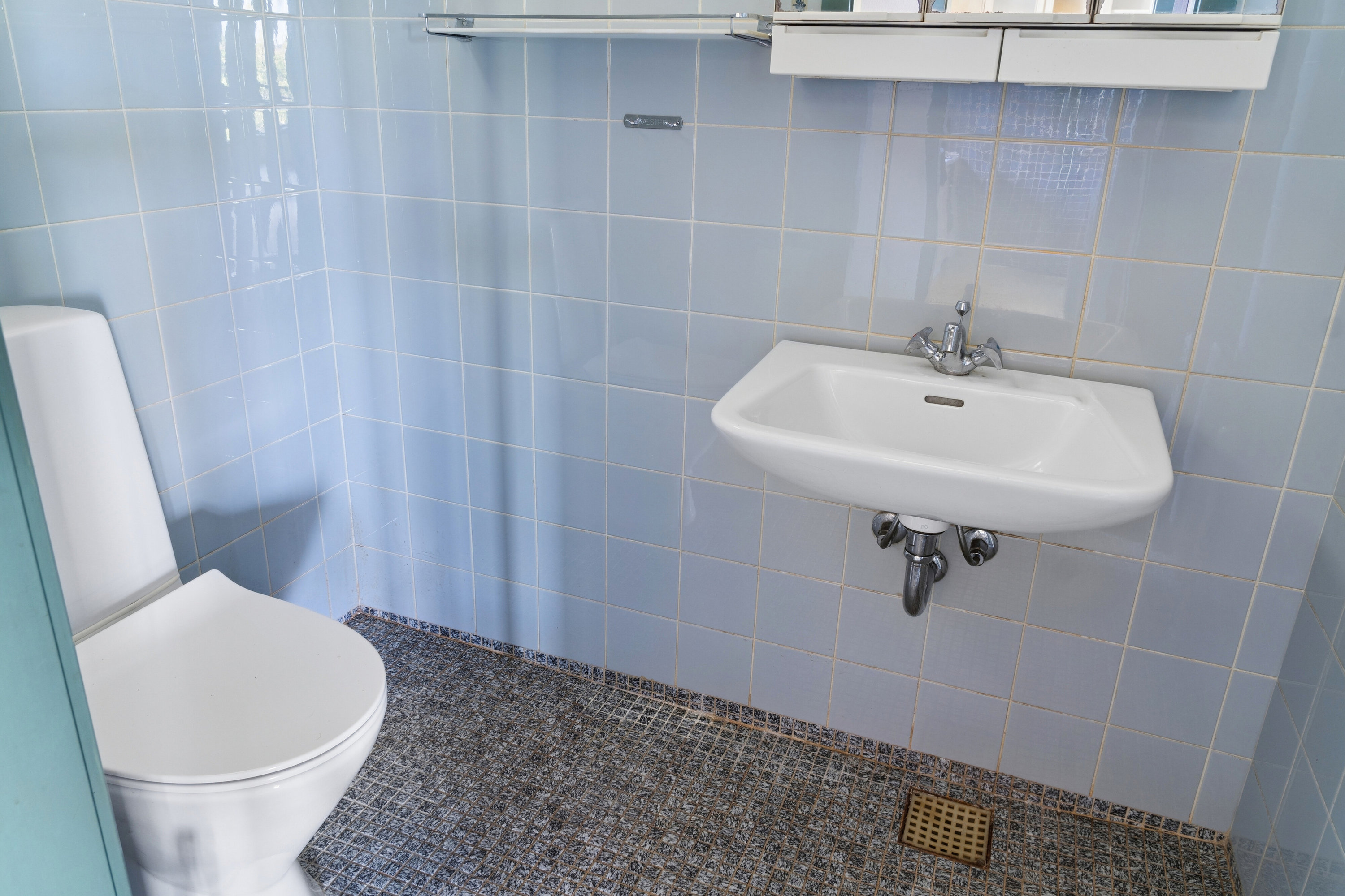 Fremhævet toilet billede i fuldskærmstilstand. Billede af Svendgårdsvej 55, 8330 Beder
